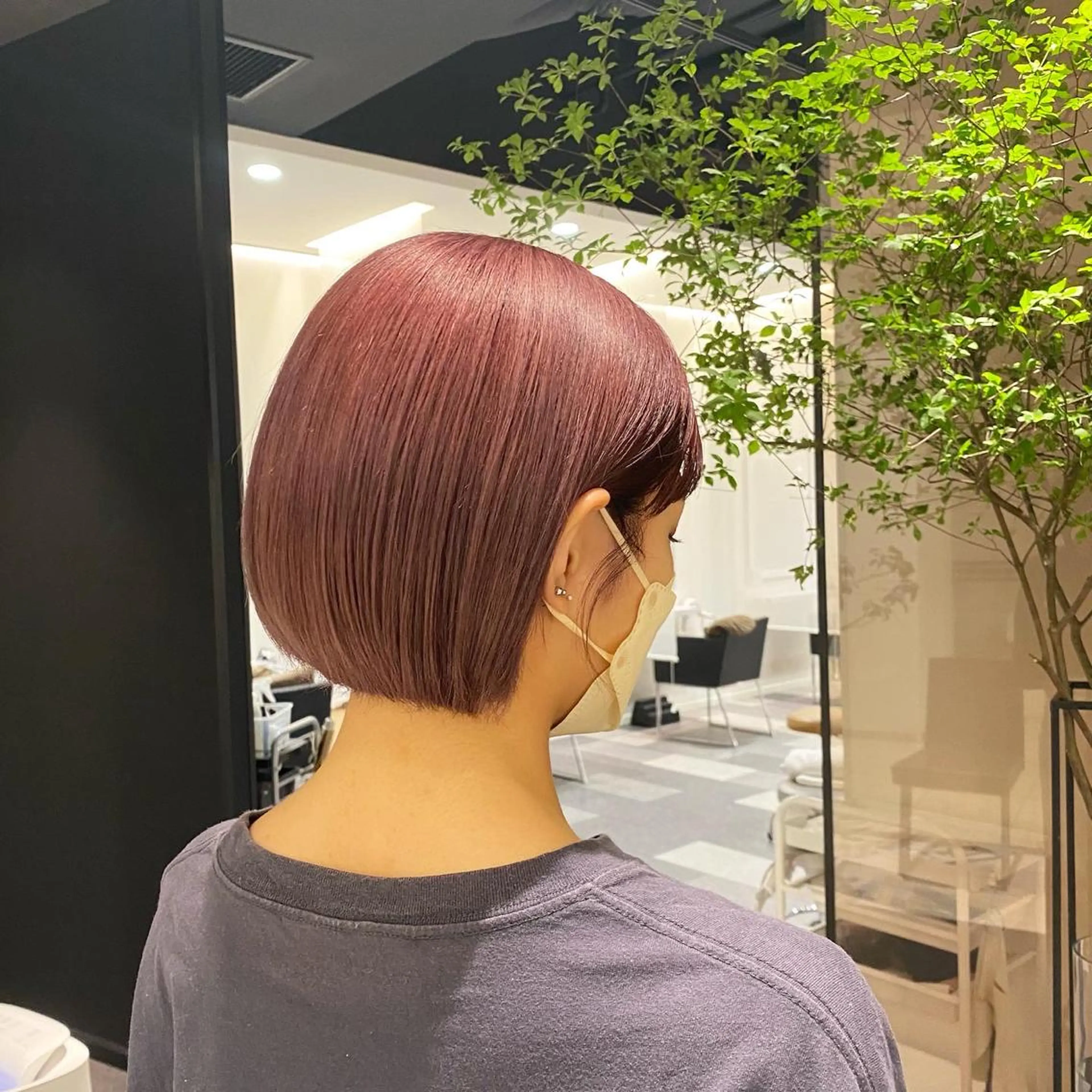 ショート カラー ブリーチ イヤリングカラー ハイライトカラー インナーカラー ブリーチなしカラー 巻ける縮毛矯正/艶 カラーchika🩵のヘアスタイル