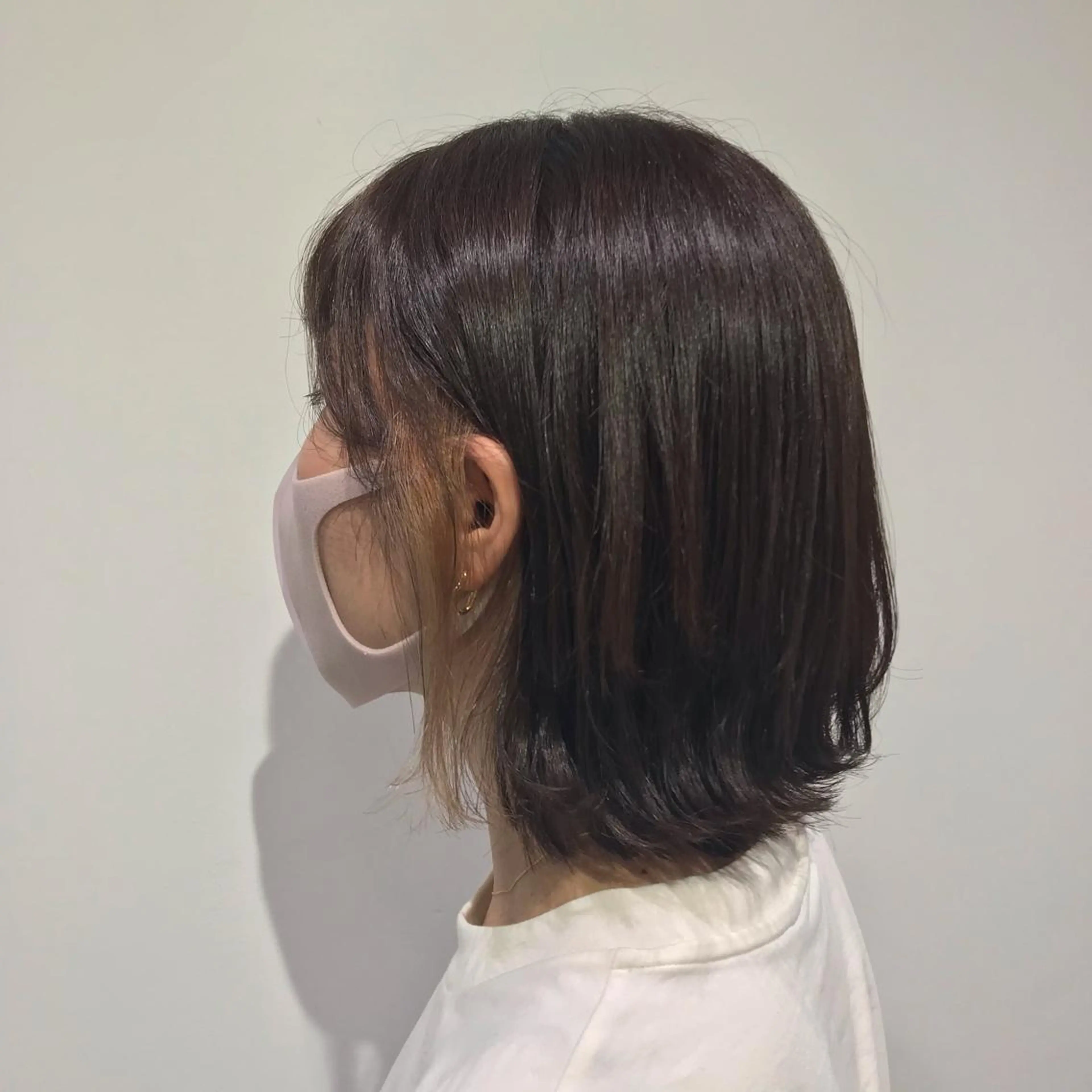 ミディアム カラー ベージュカラー ブリーチ イヤリングカラー グレージュ ヘアカラー トリートメント 暖色カラー🌹 中山由梨のヘアスタイル