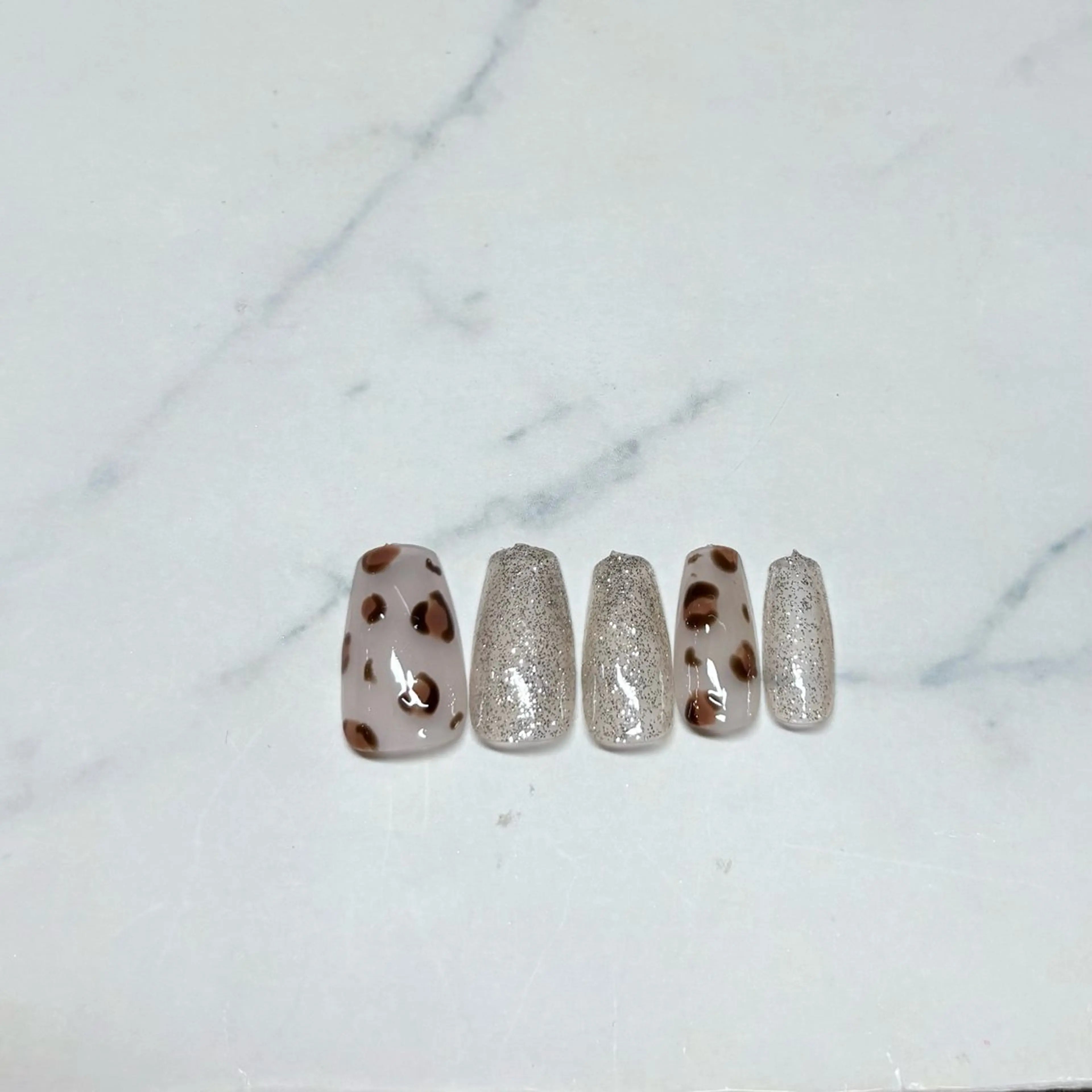🐆ヒョウ柄＋ラメ（オフ込み）の写真