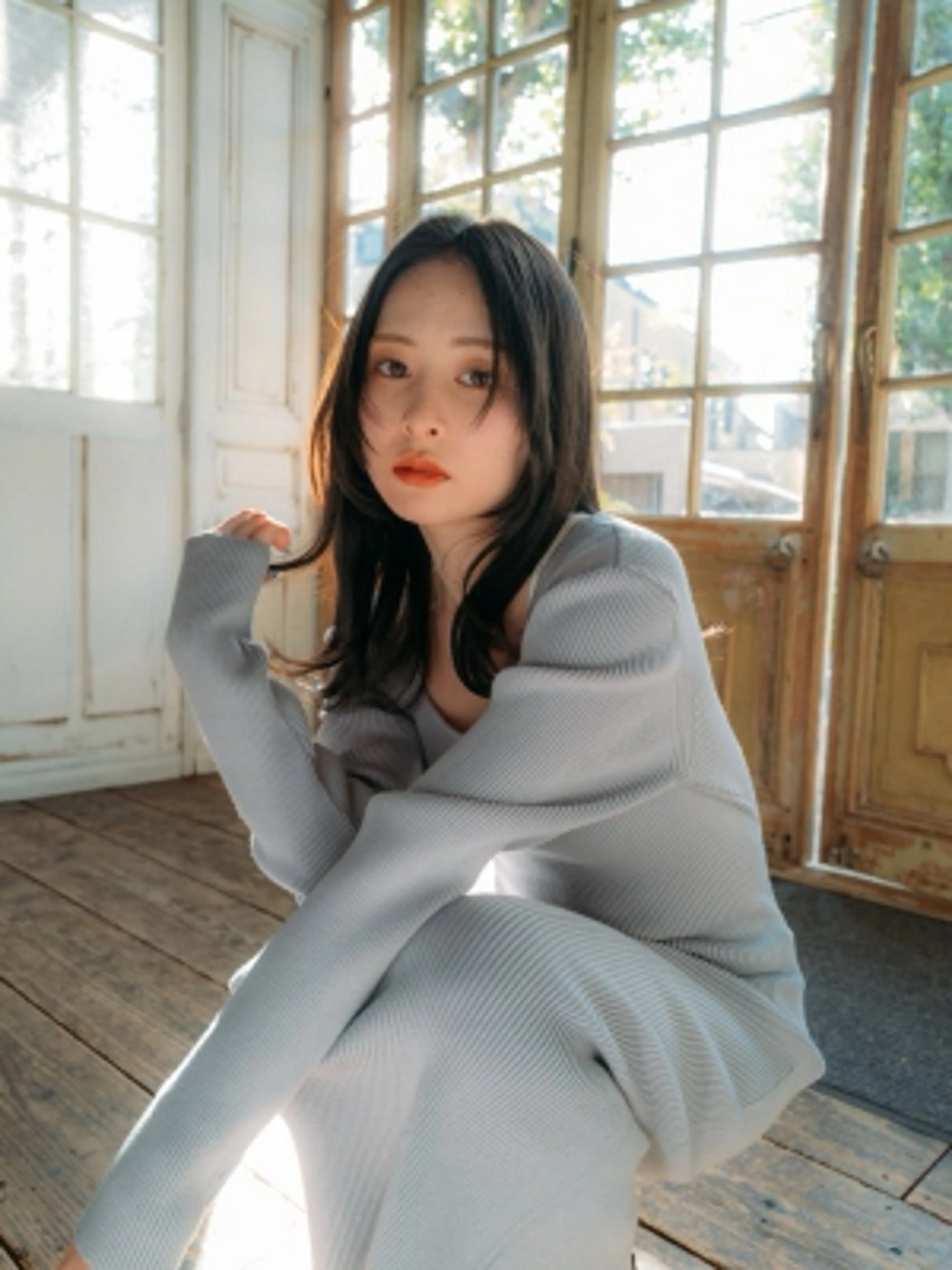 セミロング 韓国風ヘア yuka .のヘアスタイル