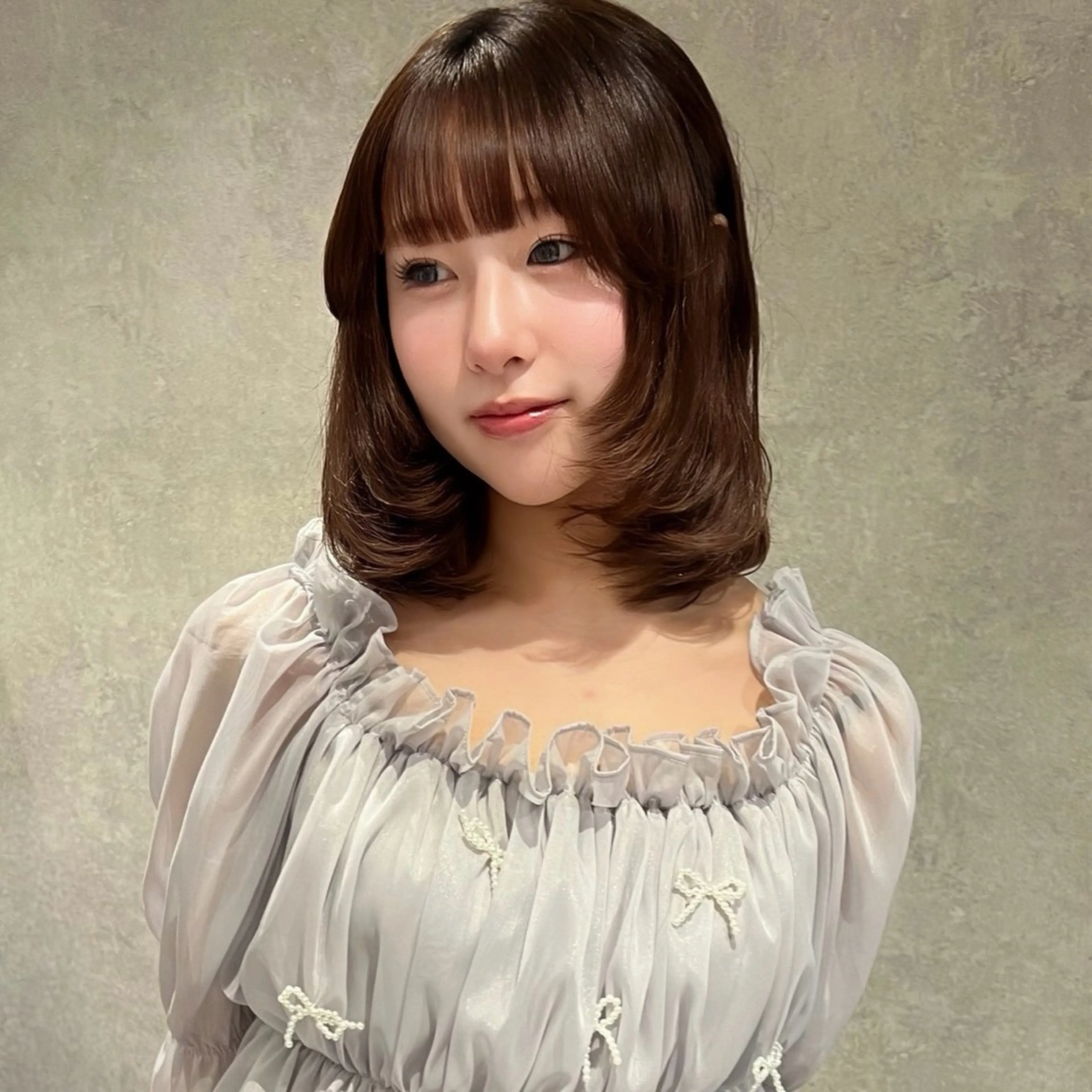 ミディアム ミディアムレイヤー 韓国風ヘア レイヤーカット 似合わせカット カット AI TOKYO S所属・mizuki 【韓国レイヤー】のヘアスタイル