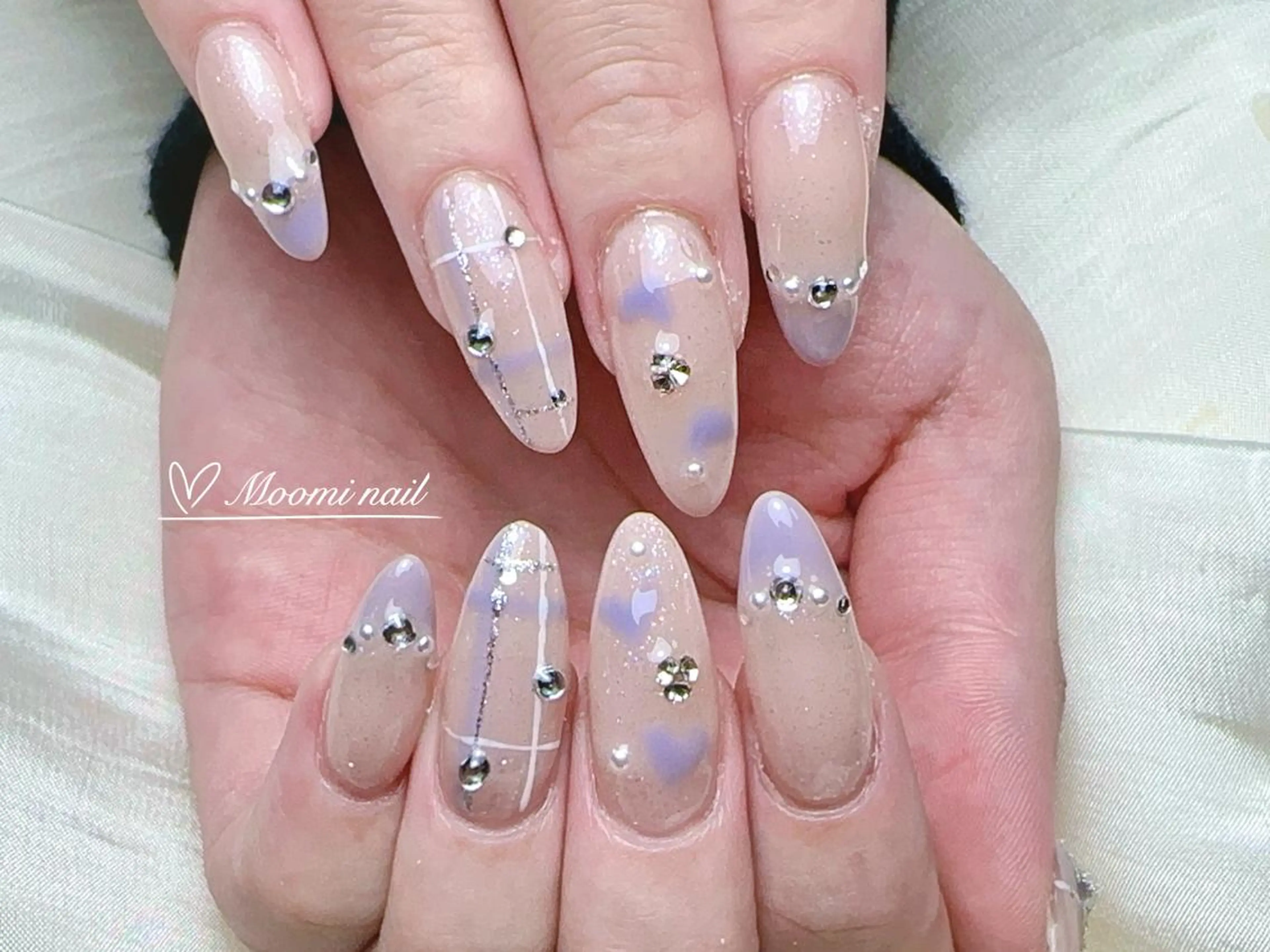 ネイル 𓇼𓈒𓏸ゆリ .Moomi 🎐のネイルデザイン