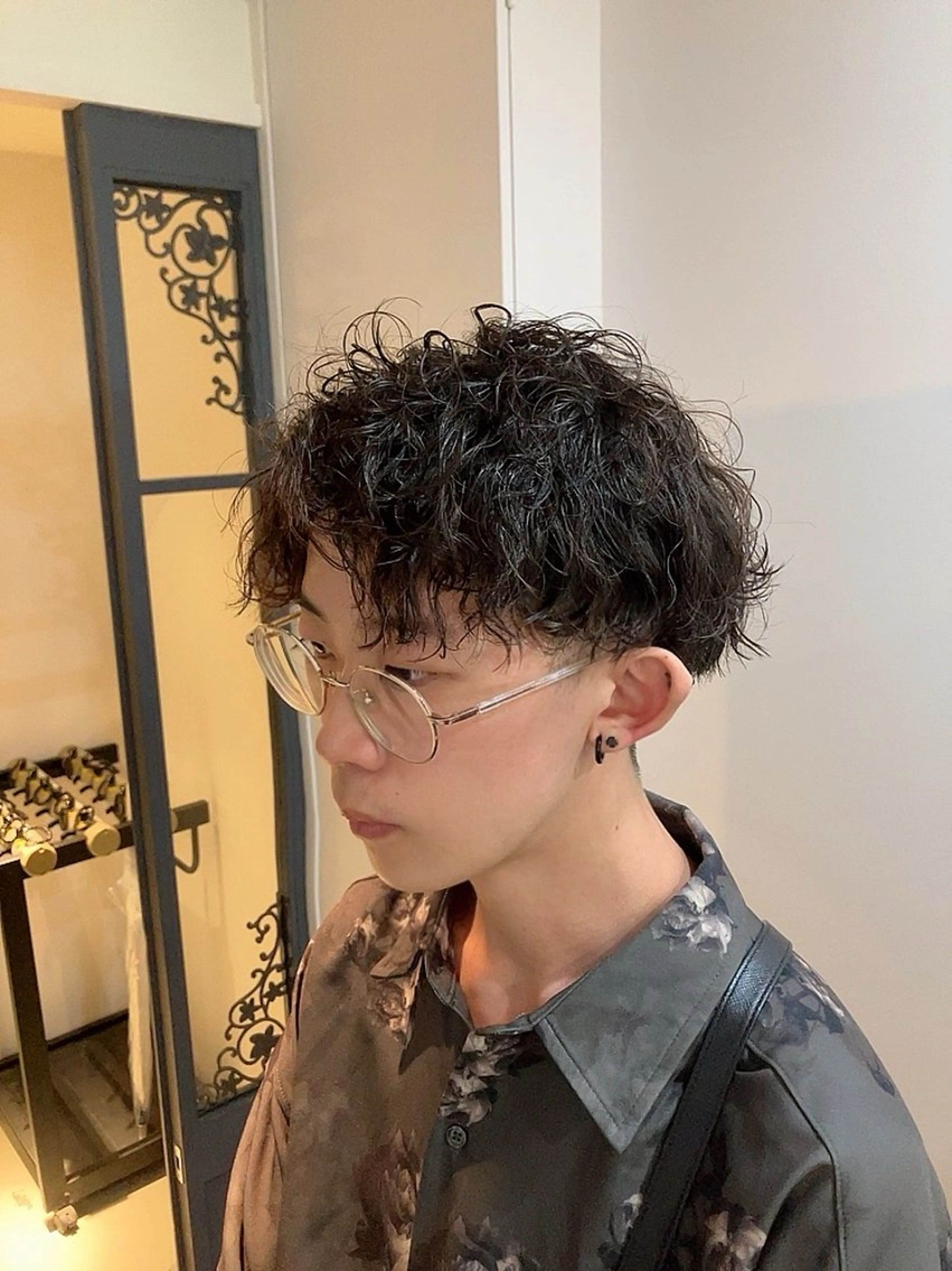 ショート パーマ メンズ TAYA 心斎橋所属・山本 聖真のヘアスタイル