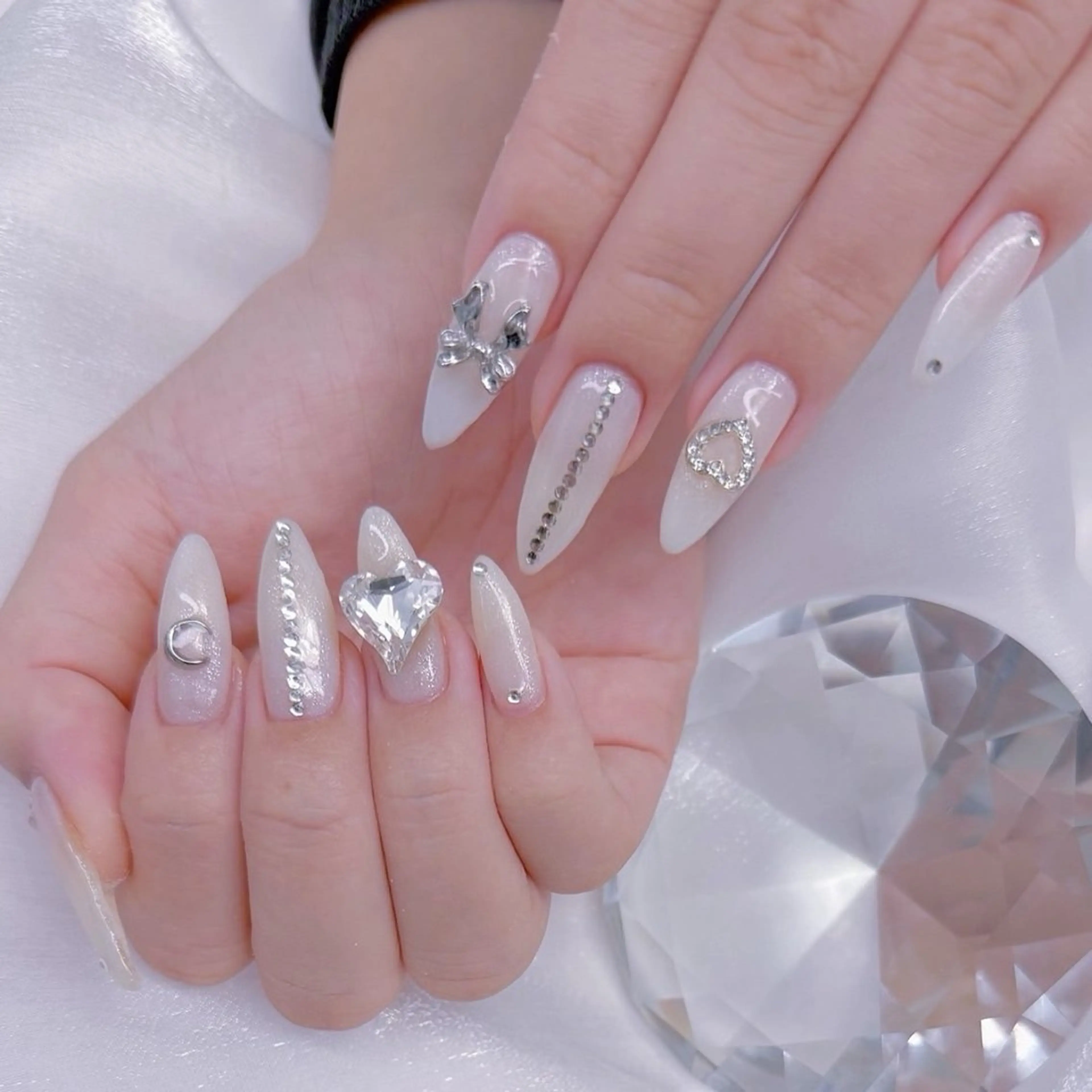 ネイル ハンドネイル Romymoon nail帆南☾ ໋のネイルデザイン