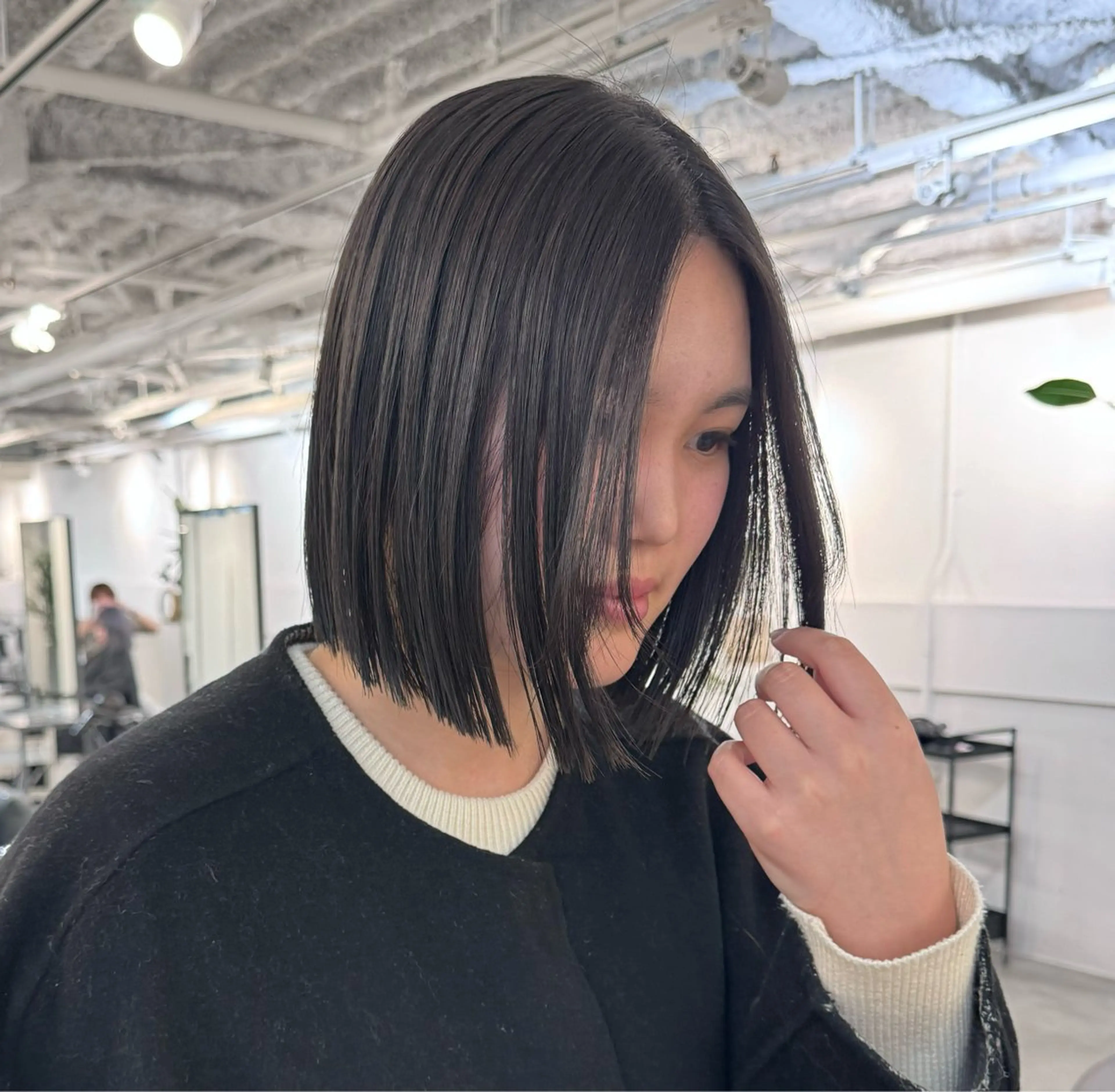 ミディアム ボブ 髪質改善 レイヤーカット カット ヘアカラー foto所属・𝐁𝐋𝐔𝐄𝐓 /代表 / 荒井史行のヘアスタイル
