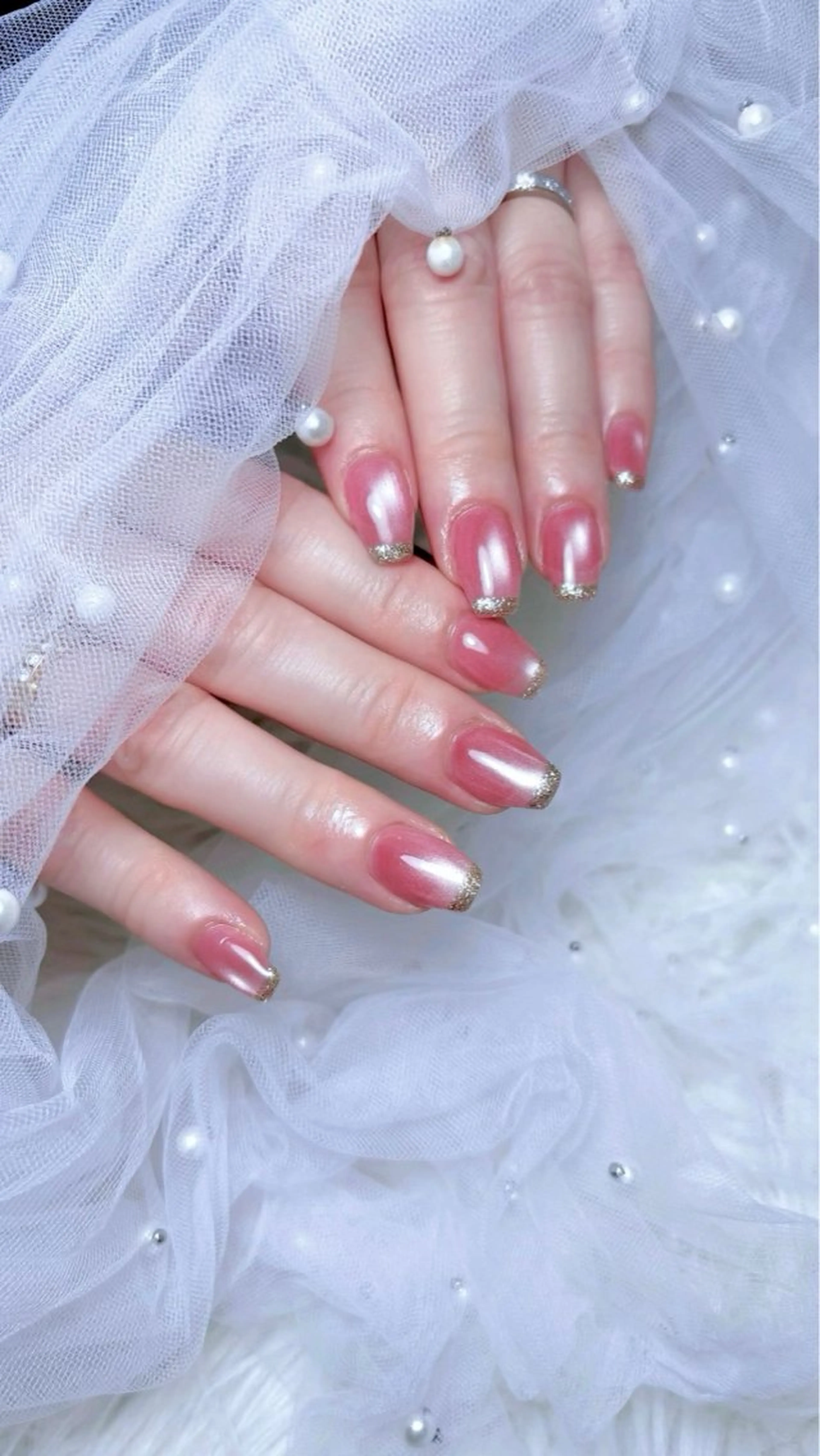 ネイル フレンチネイル キラキラネイル ワンカラーネイル ハンドネイル 𝑬𝑹𝑰𝑲𝑨 𓂃🎀𓈒𓏸のネイルデザイン