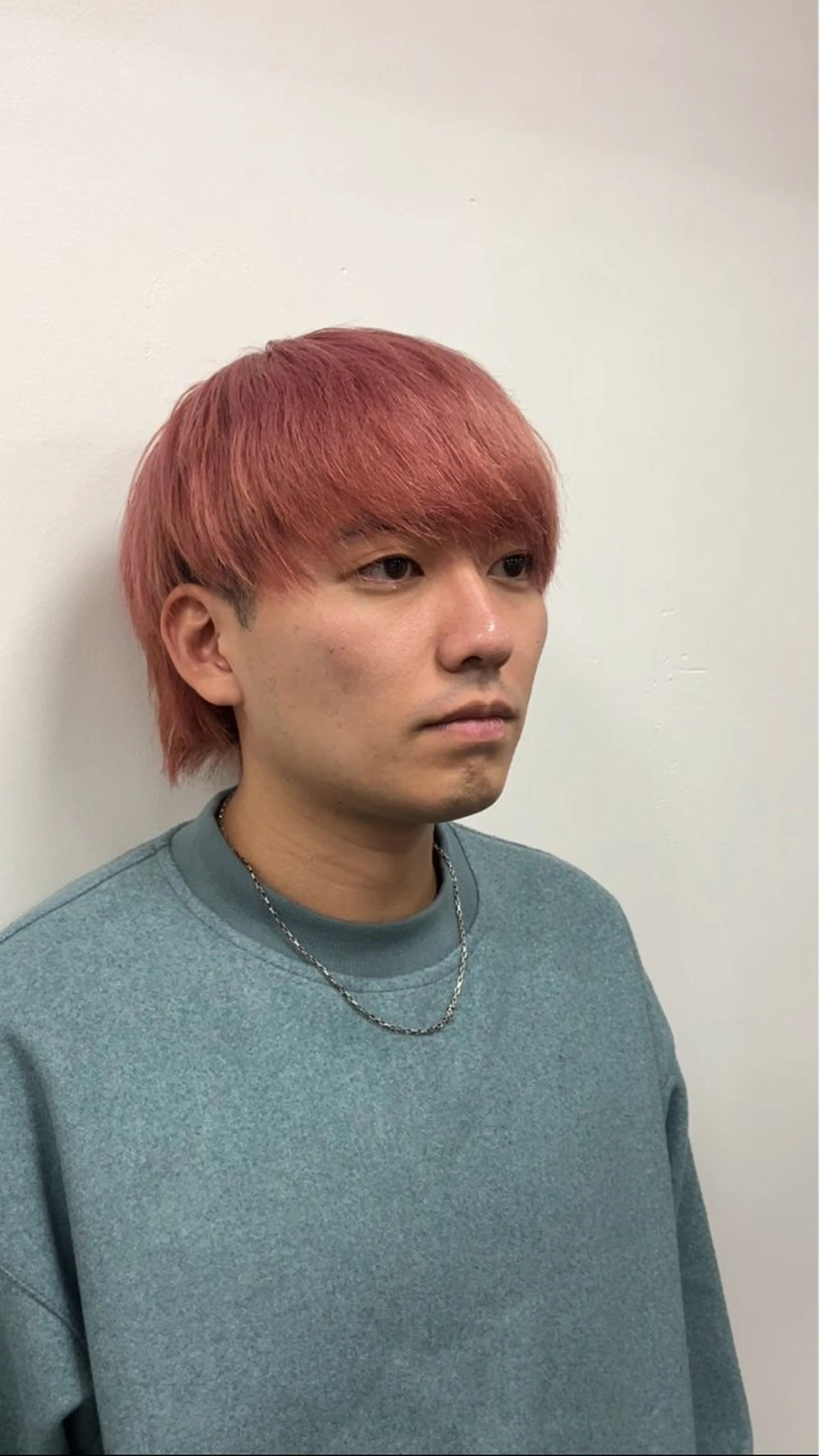 ミディアム カラー Vis-a-Vis志村坂上所属・段下 航一郎のヘアスタイル