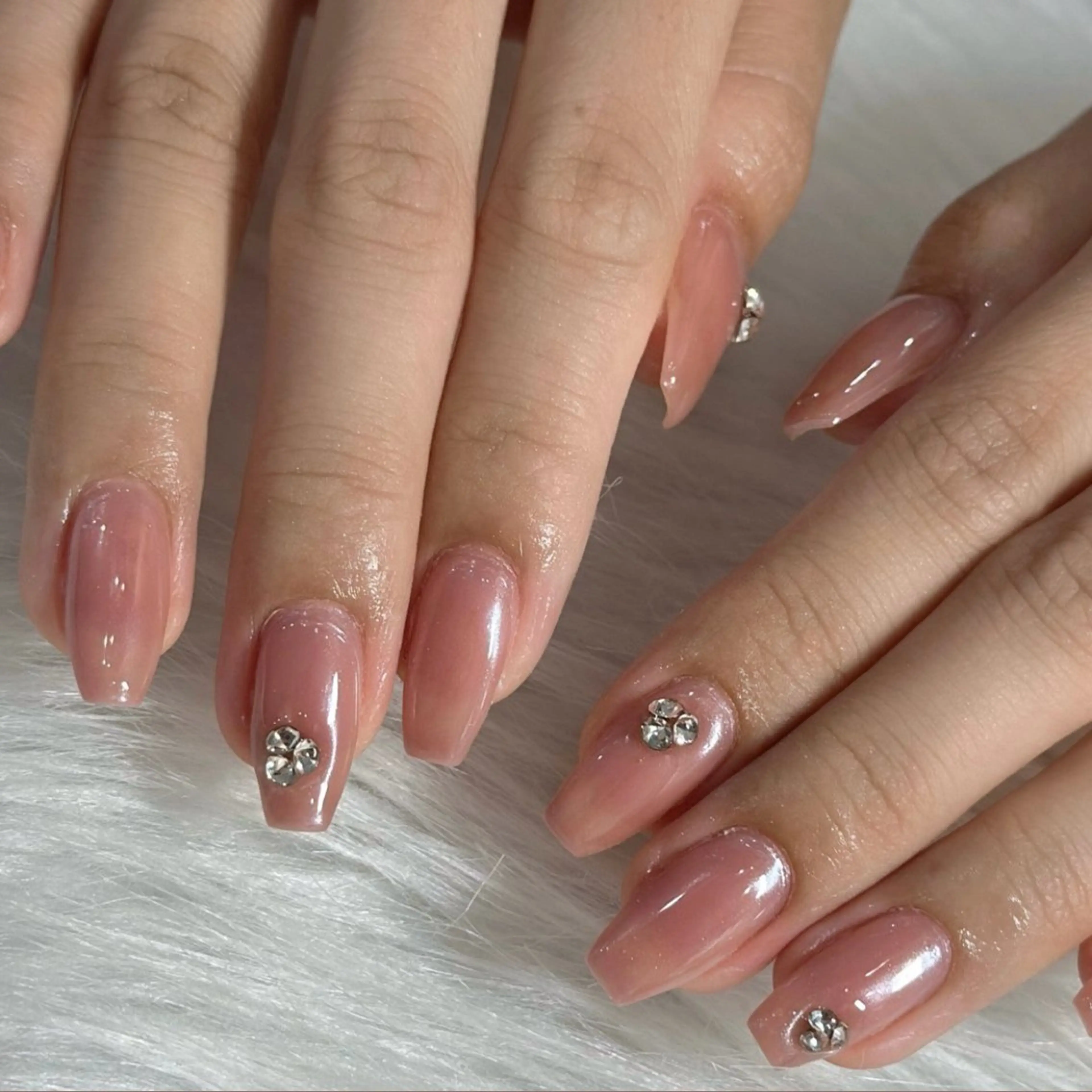 ネイル フットネイル ワンカラーネイル ハンドネイル LAVISH manaのネイルデザイン