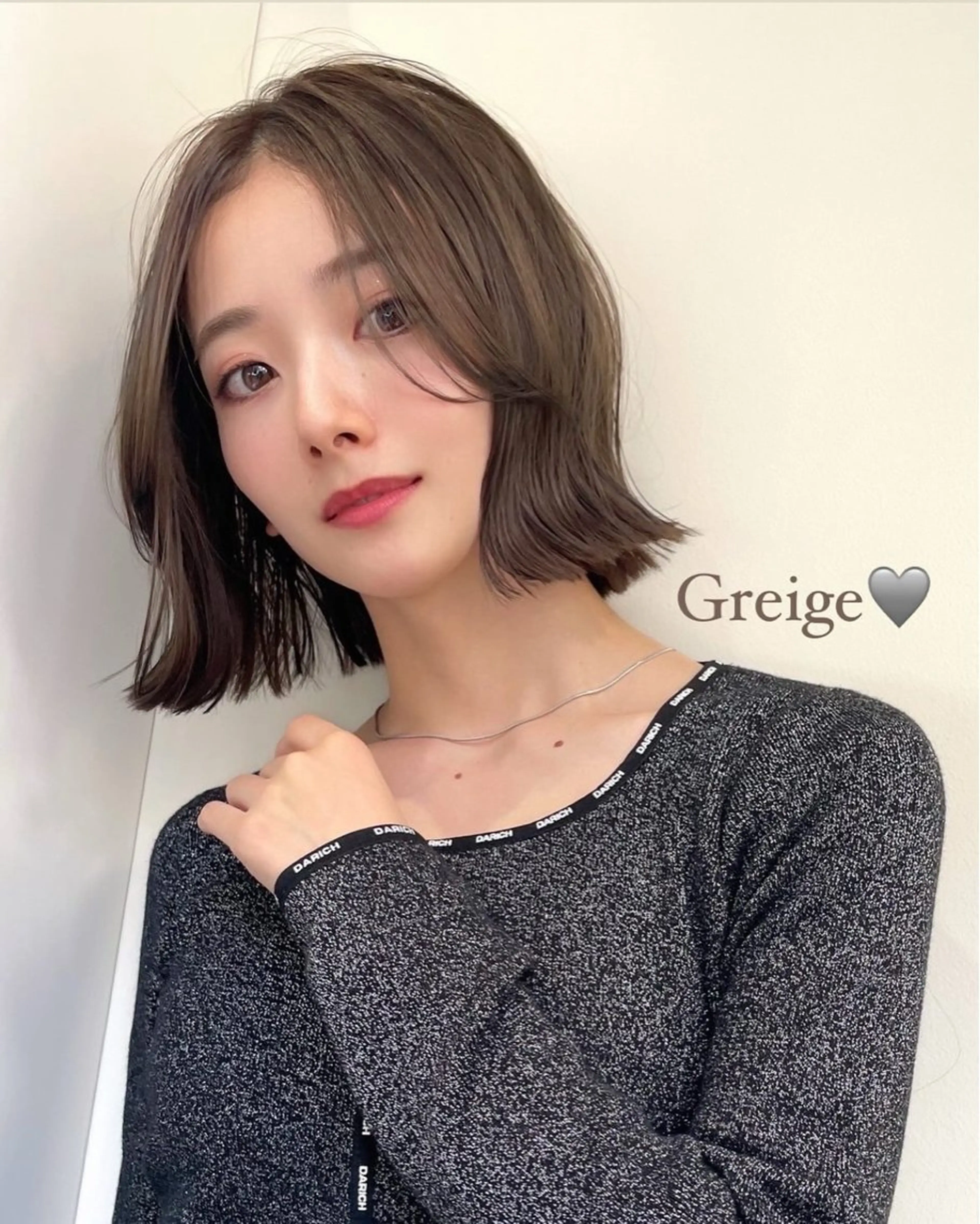 ショート カラー ベージュカラー ブリーチ 透明感カラー ブリーチなしカラー ボブ ボブ/レイヤーカット /表参道 yunaのヘアスタイル