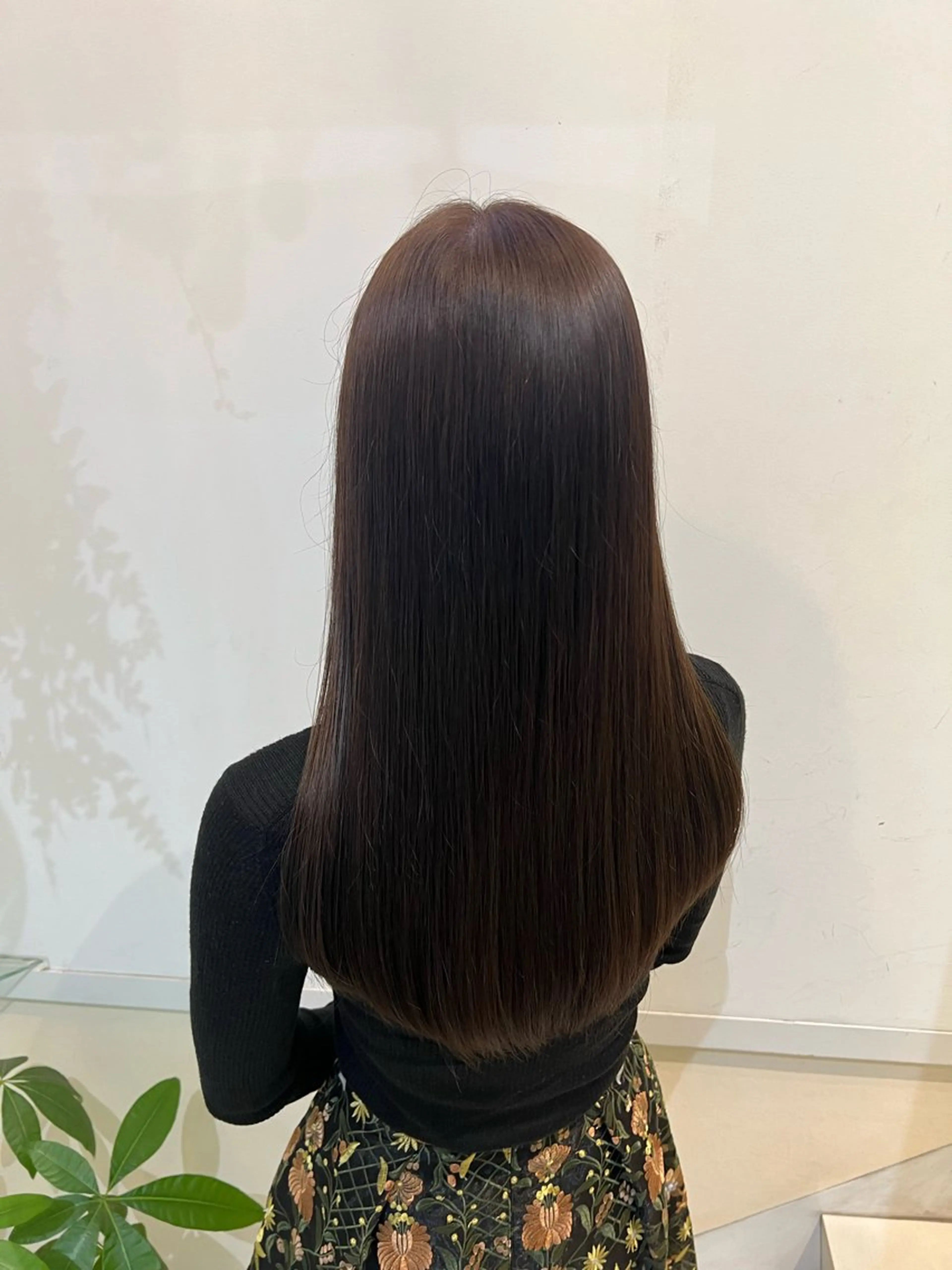 ロング カラー 透明感カラー オリーブカラー カット 縮毛矯正 ブリーチしない暖色 カラー🥀杉 優菜のヘアスタイル