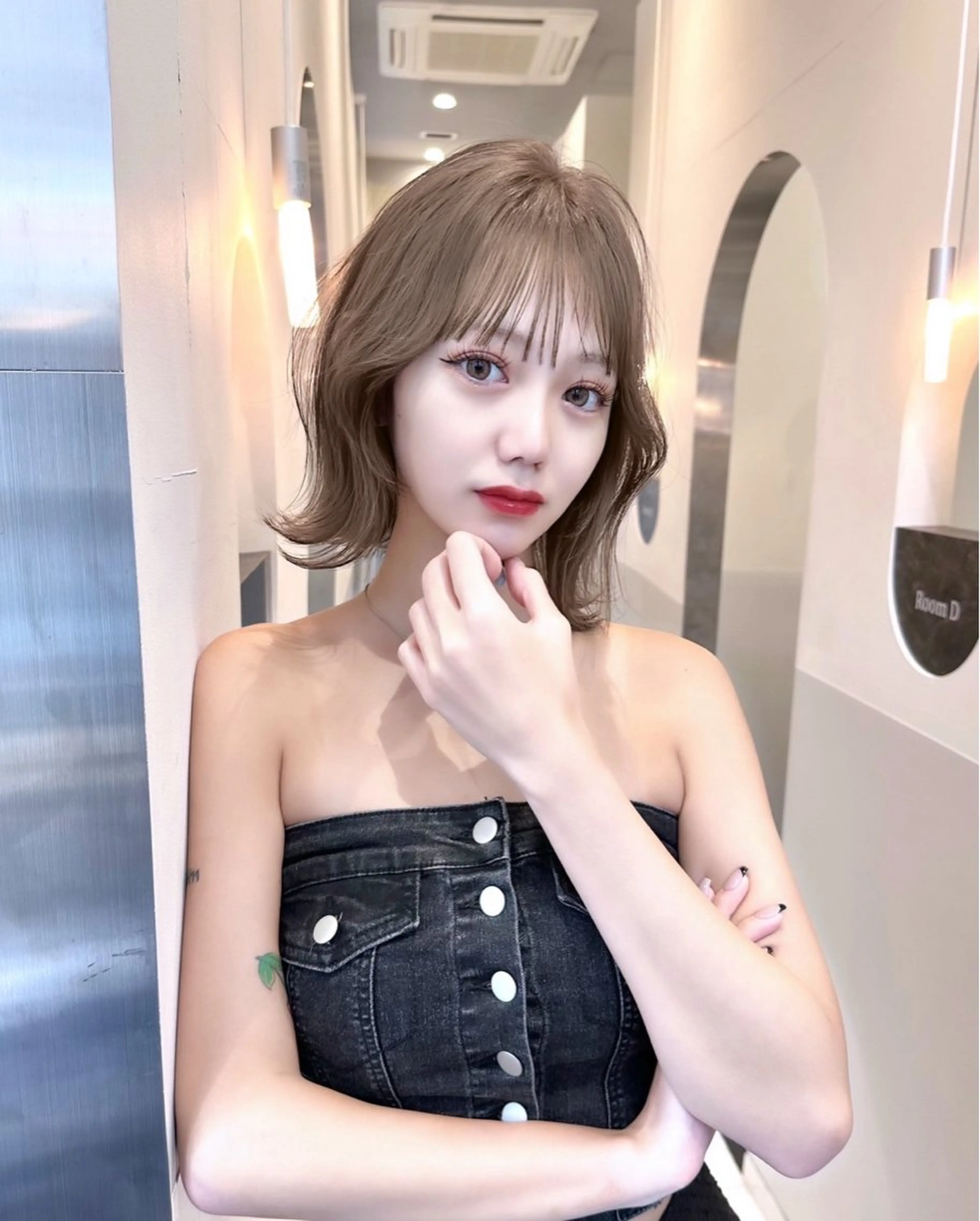 ミディアム カット ヘアカラー トリートメント ヘアセット IVE所属・ブリーチなし🤍 渋谷／原島杏奈のヘアスタイル