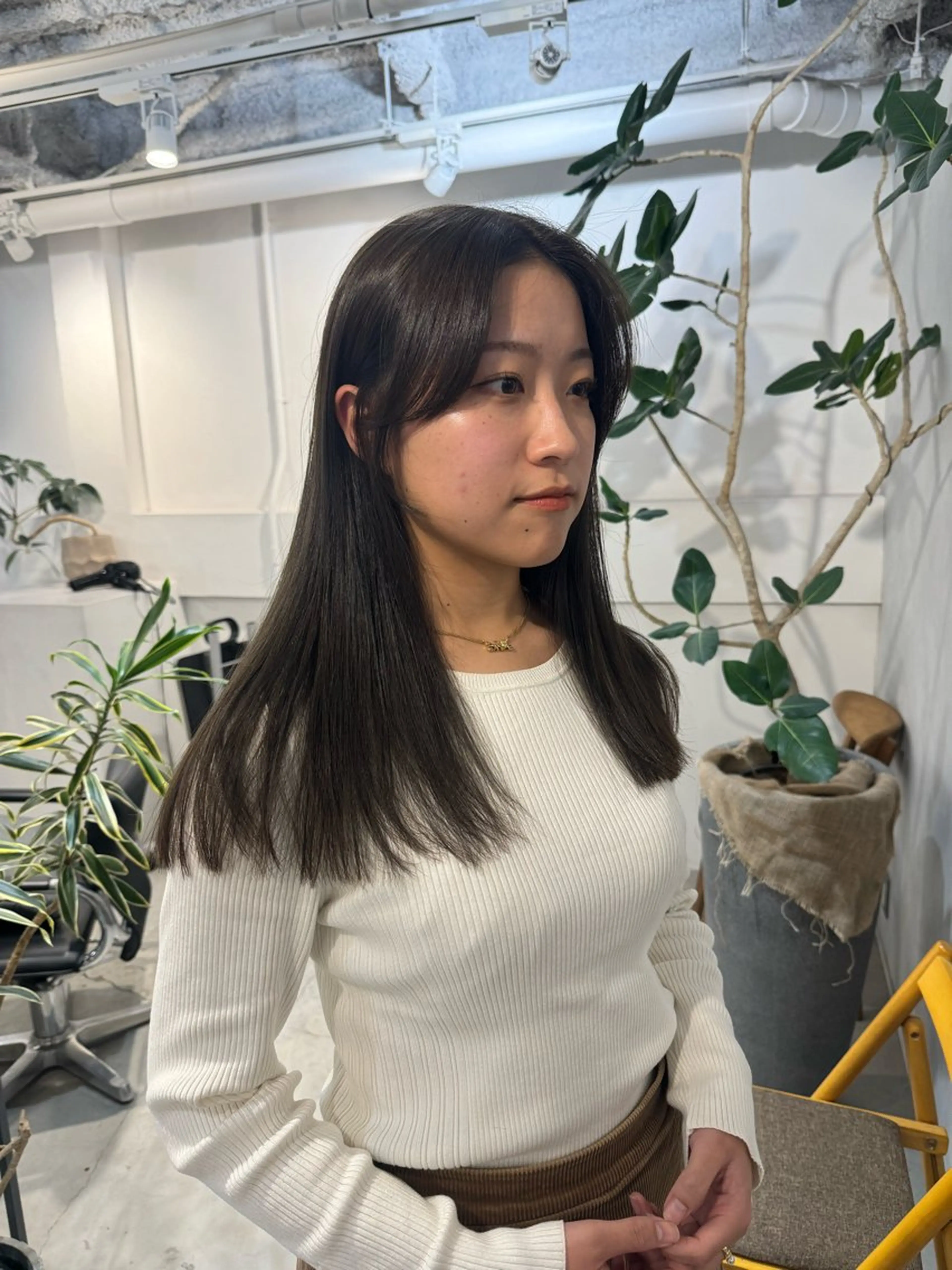 セミロング カット ヘアカラー トリートメント 顔周りcut・ご相談 ＝新宿しずく🇰🇷のヘアスタイル