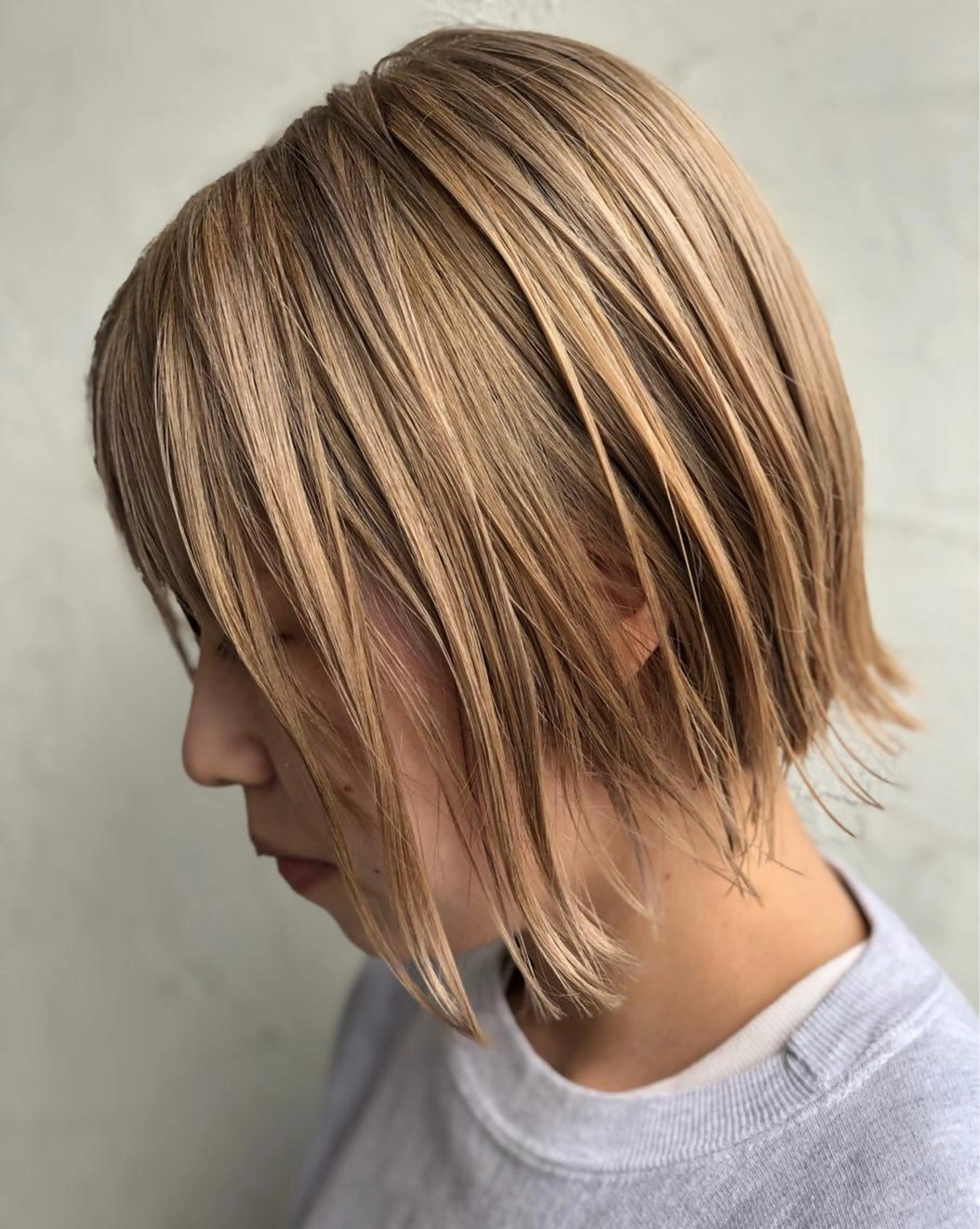 学生限定ケアブリーチカラートリートメント付の写真