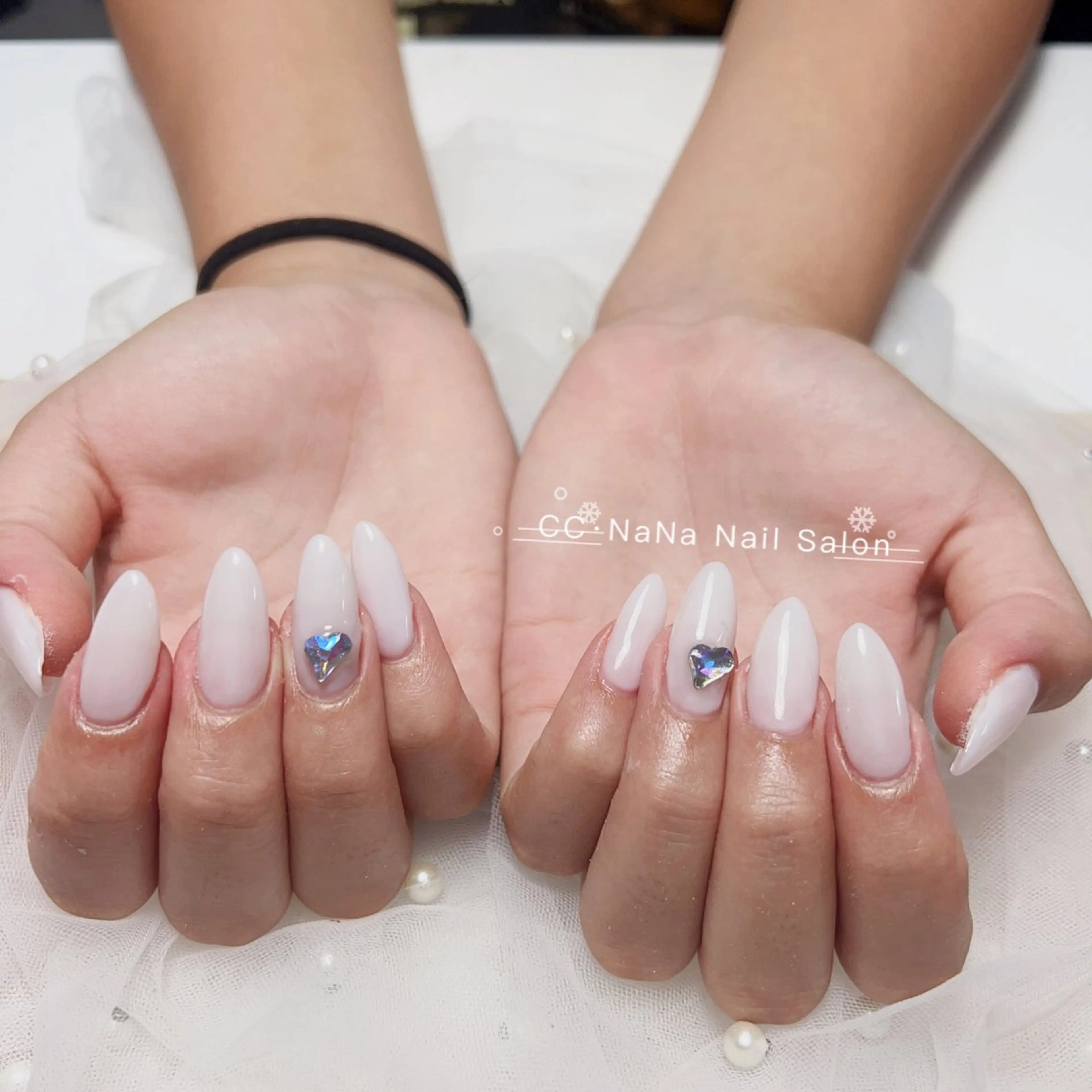 ネイル ハンドネイル 💎CC・NaNa 韓国風ネイル🌙のネイルデザイン