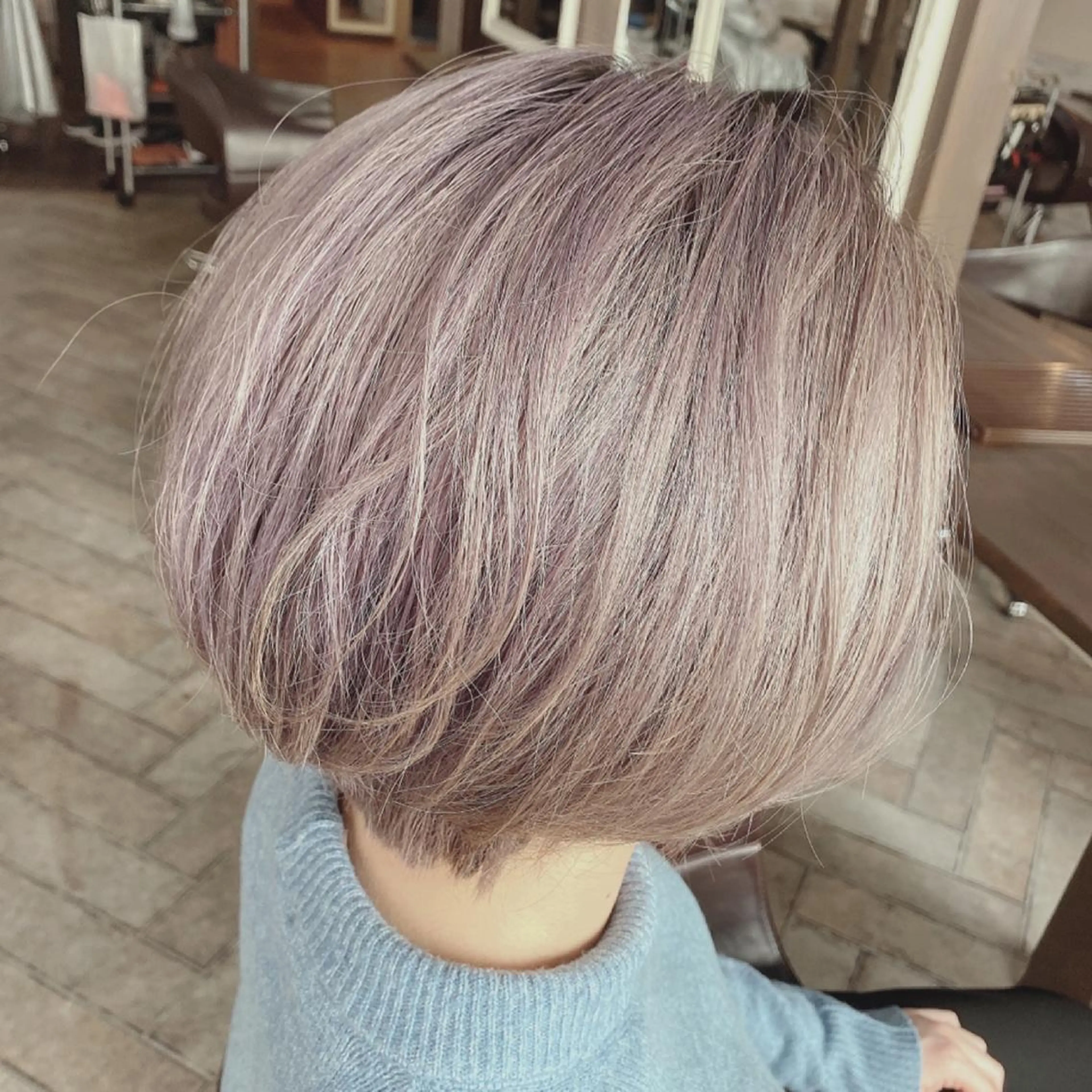 ショート カラー バイオレットカラー カット ヘアカラー トリートメント 女性指名人気no.1 尾崎のヘアスタイル