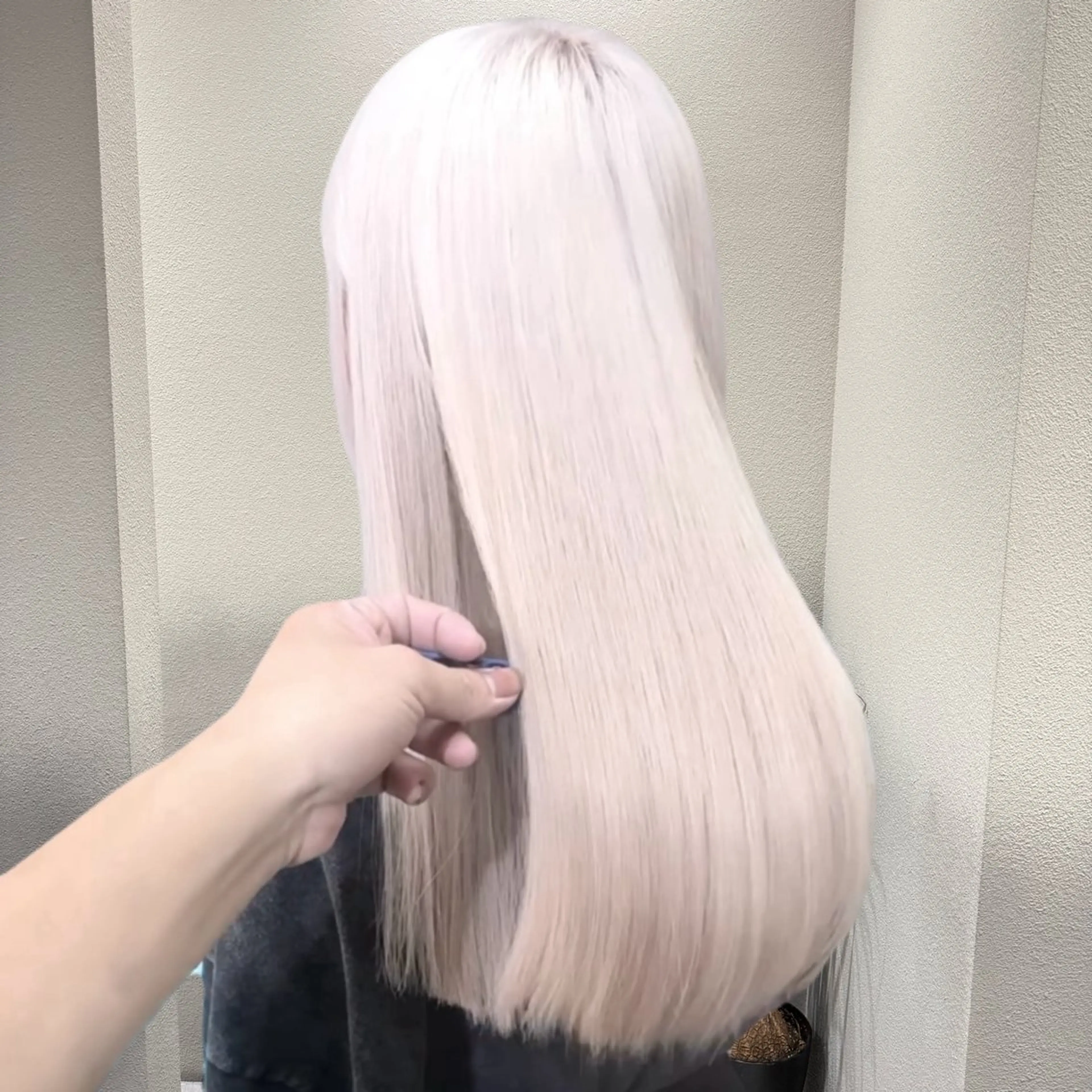 ミディアム カラー ヘアアレンジ ブリーチ ケアブリーチ ハイトーンカラー 縮毛矯正 トリートメント ヘアカラー ヘアセット ✨原宿/ハイトーン /ブリーチ美容師✨のヘアスタイル