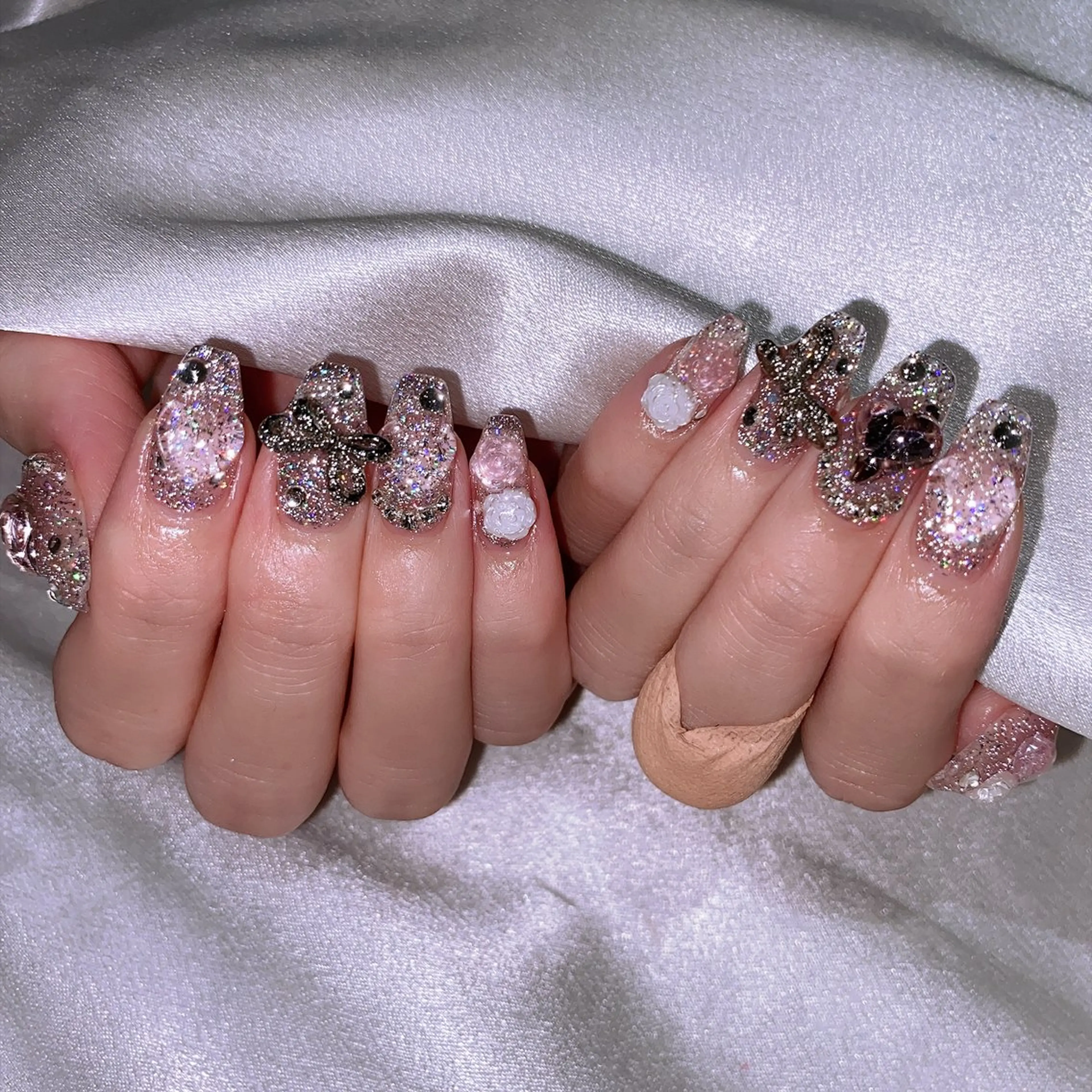 ネイル M2ネイルサロン【長さ出し&フィルイン導入店】所属・長さ出し専門店 RIRIのネイルデザイン