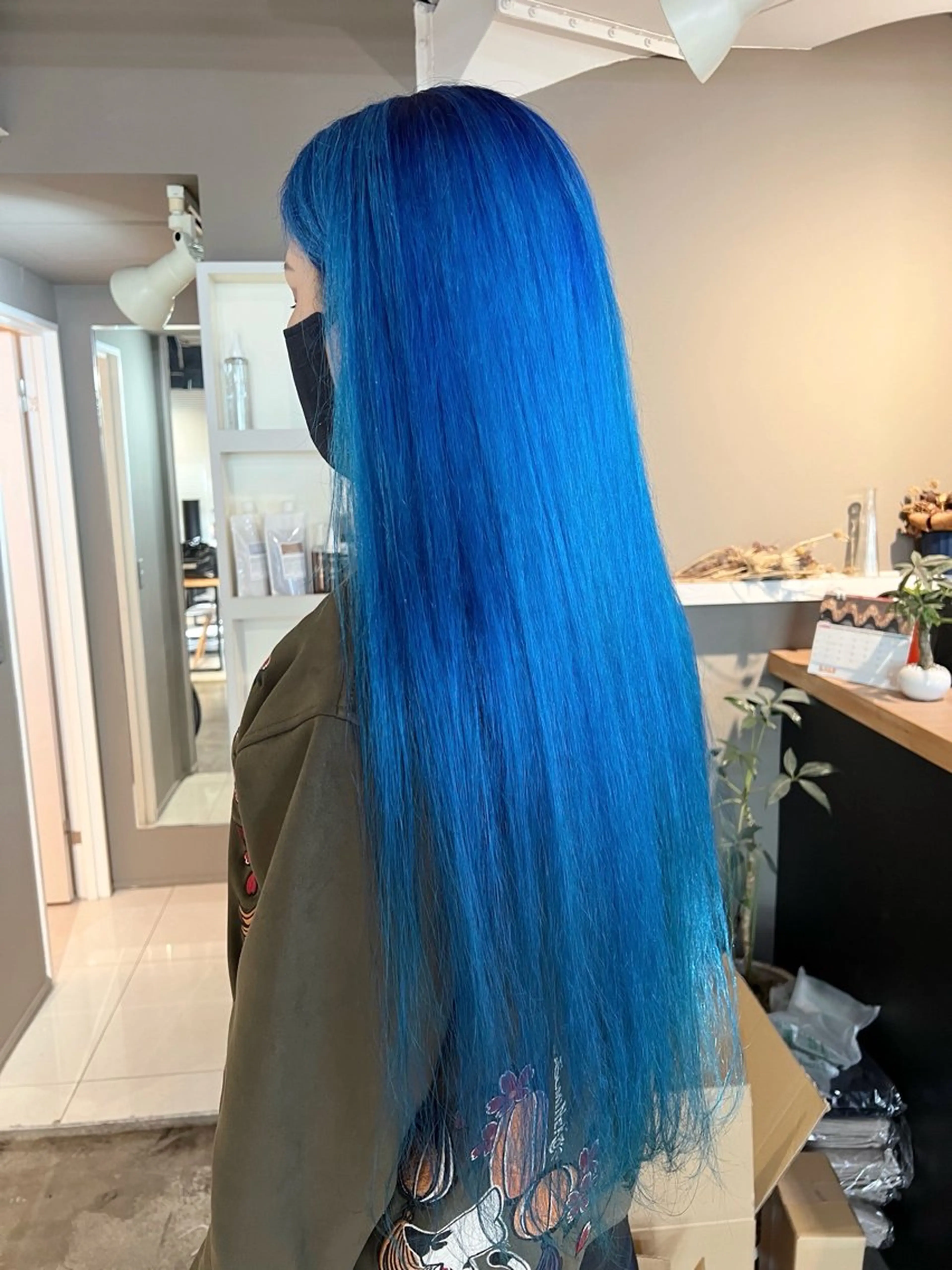 ロング カラー ブリーチ ブルーカラー daiki 原宿のヘアスタイル