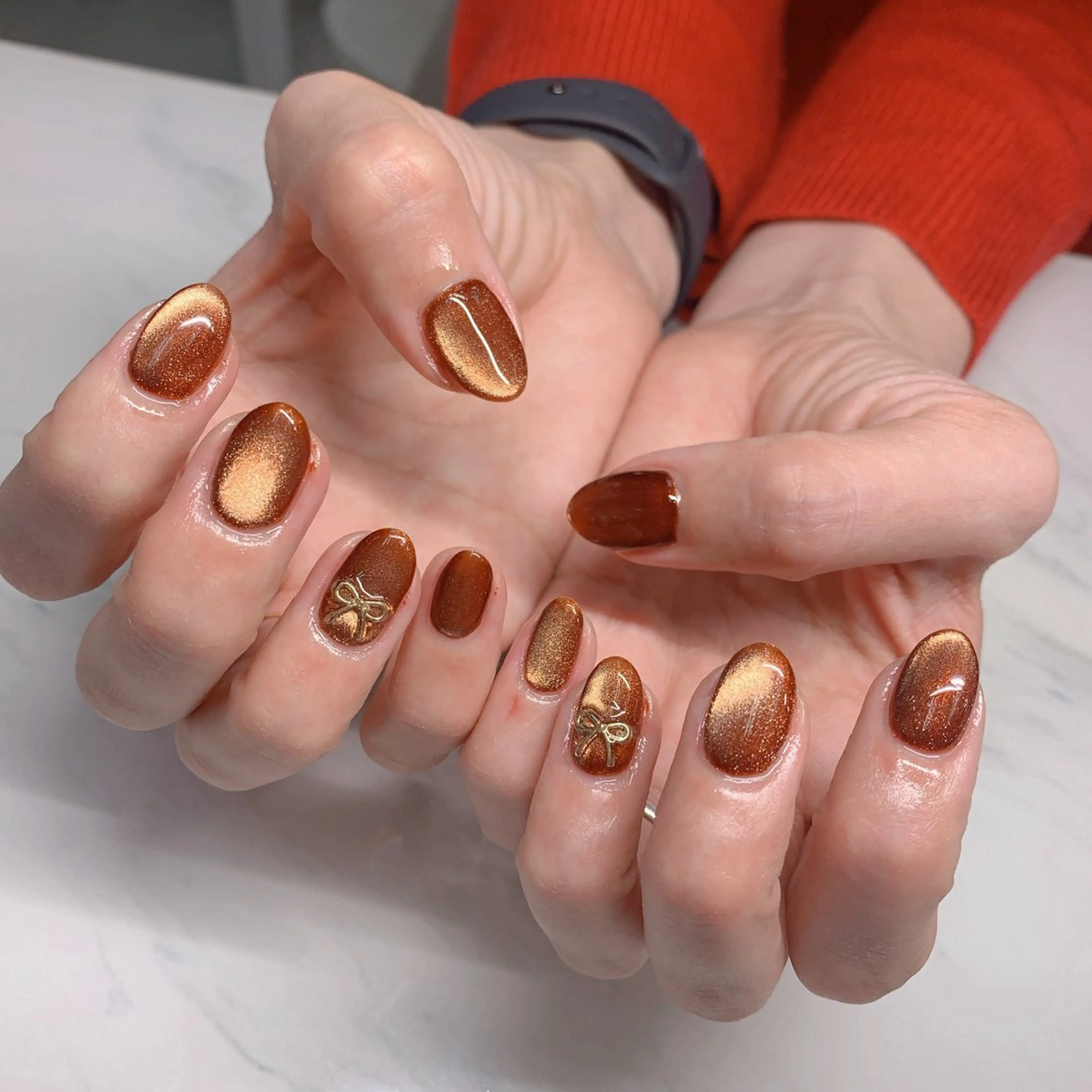 ネイル オーロラネイル 長さ出し フットネイル ジェルネイル キラキラネイル インフィニティ ネイルサロンのネイルデザイン