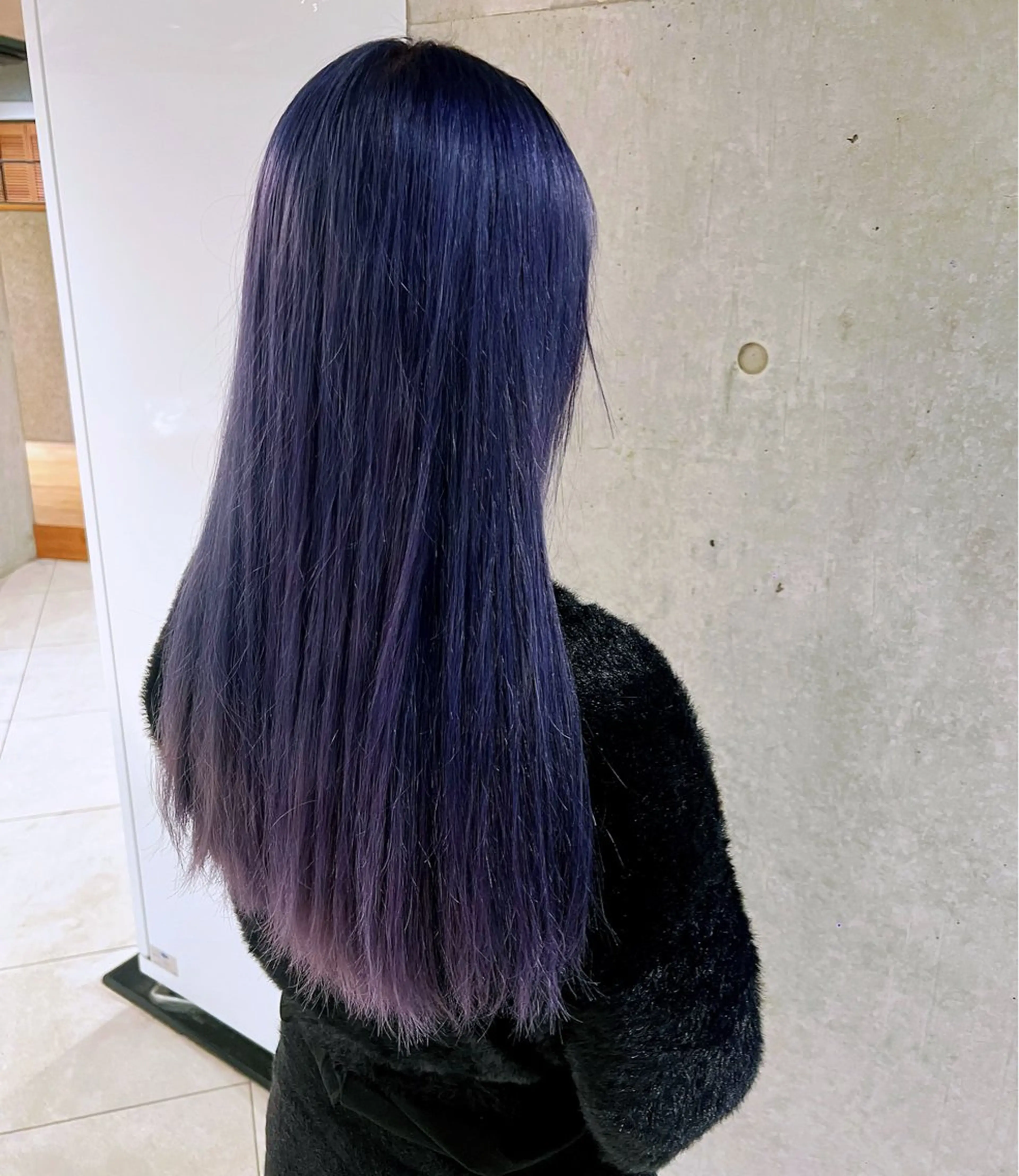 ロング Ashanti 古谷のヘアスタイル