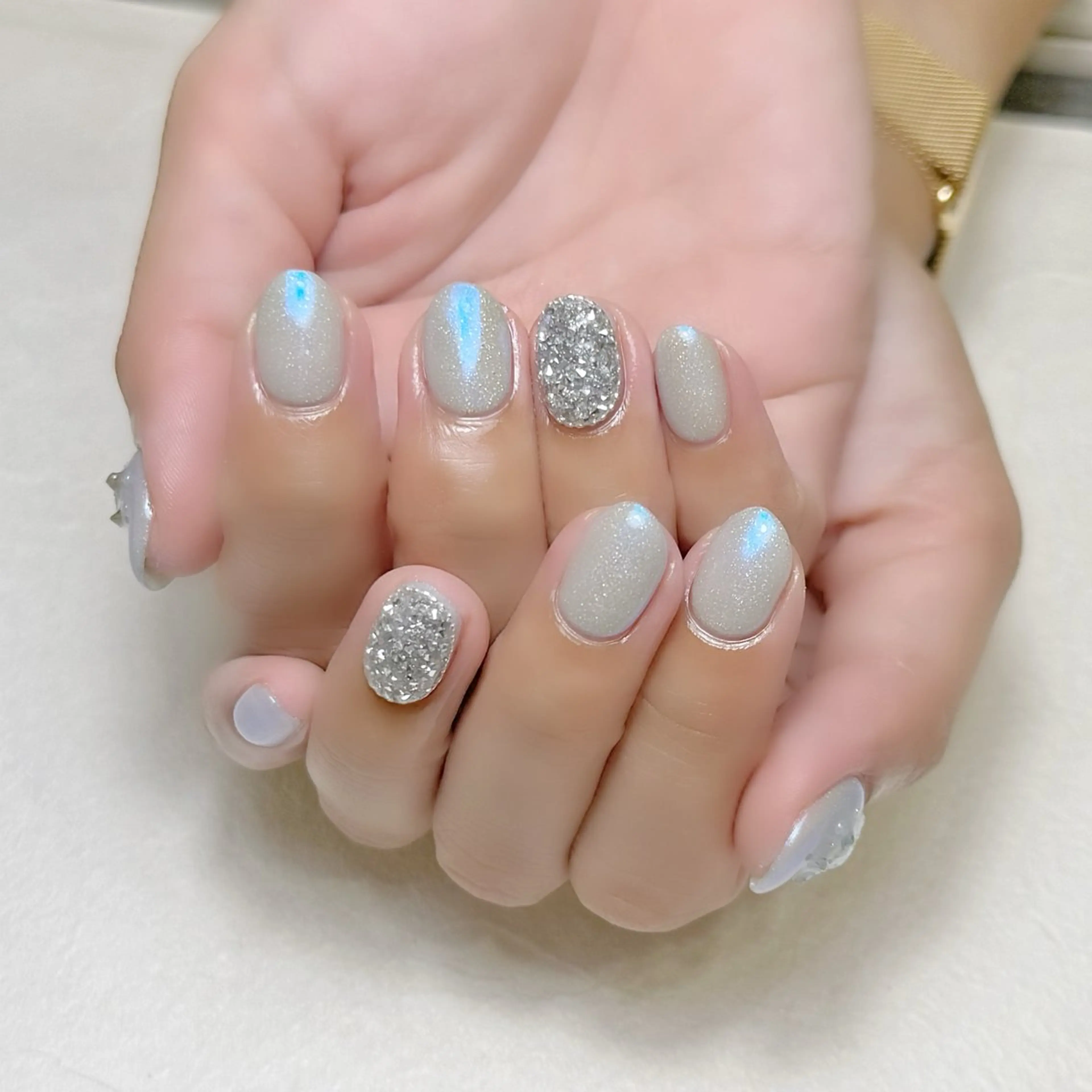 ネイル オーロラネイル マグネットネイル 夏ネイル rouse nail RISATOのネイルデザイン