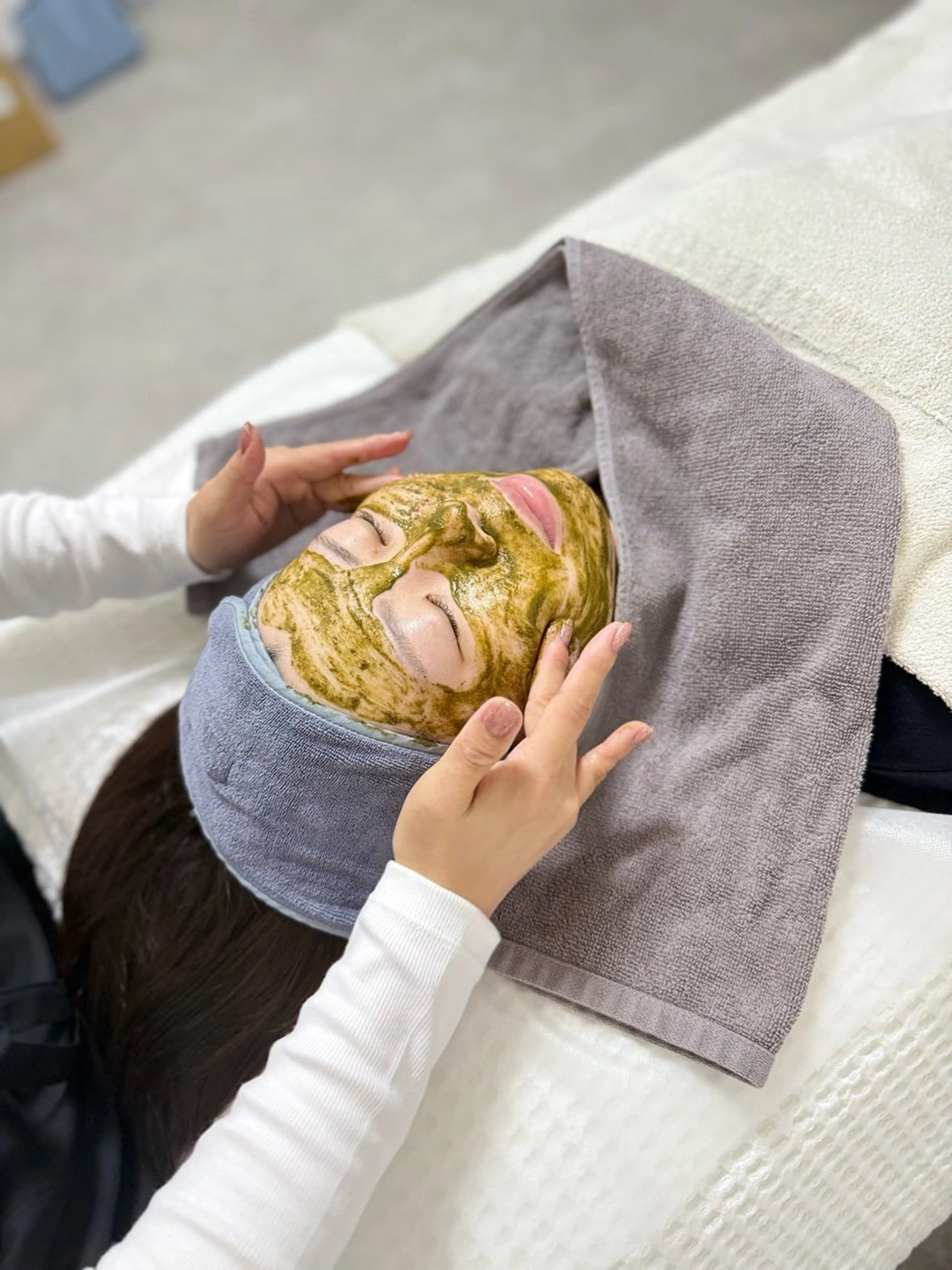 エステ ハーブピーリング専門店lume(ルーム)所属・瀧野 史園のエステ・リラクイメージ