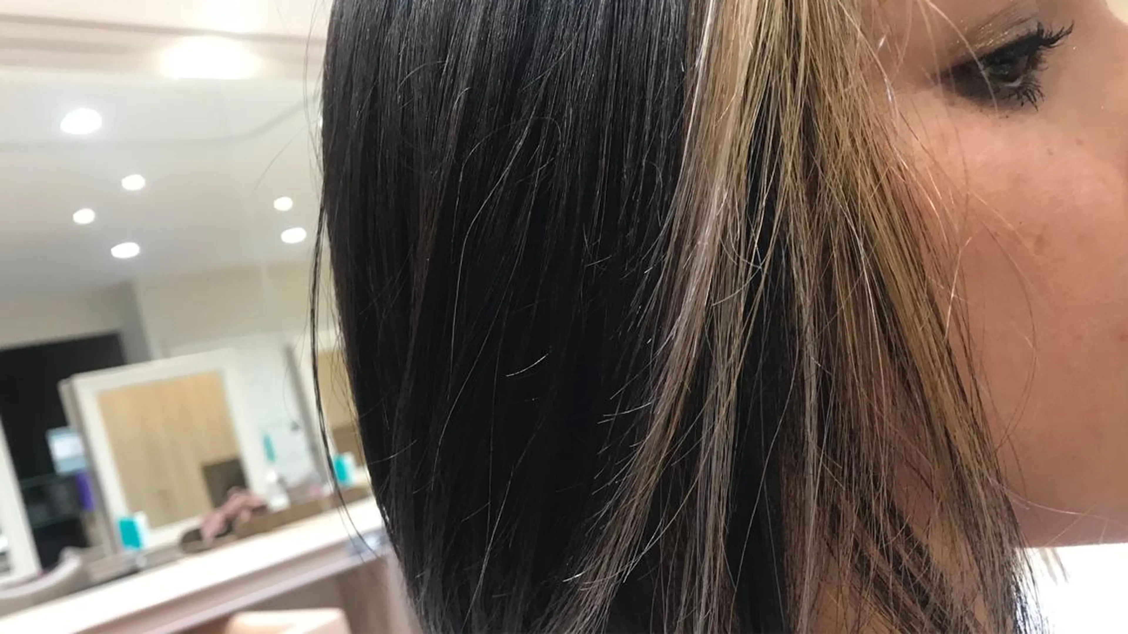 ショート カラー デザインカラー インナーカラー ヘアカラー トリートメント ウエモト タク ショート/レイヤーのヘアスタイル