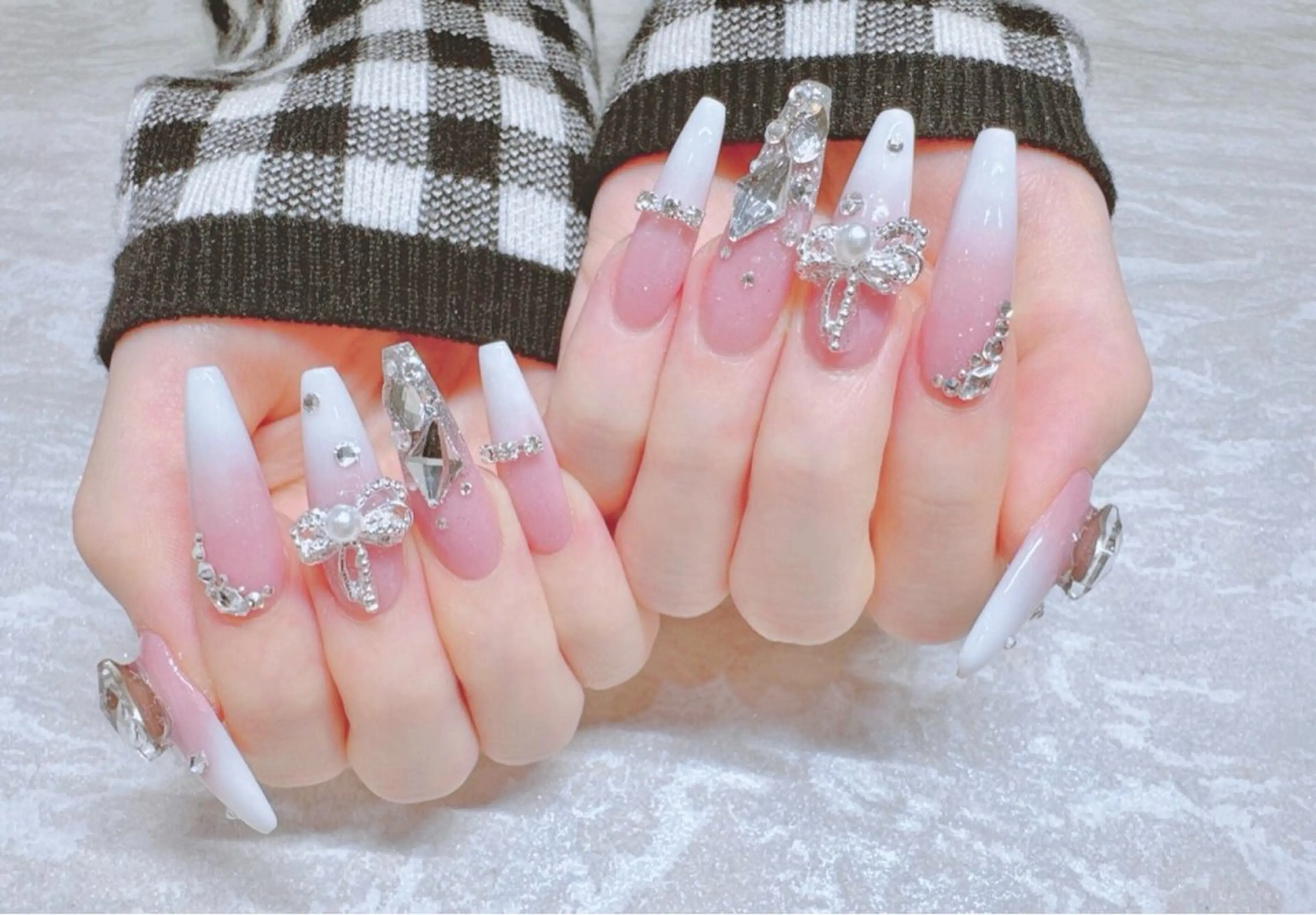 ネイル アートネイル フットネイル フレンチネイル ジェルネイル ガラスフレンチ ハンドネイル Mimo beau ty   salonのネイルデザイン
