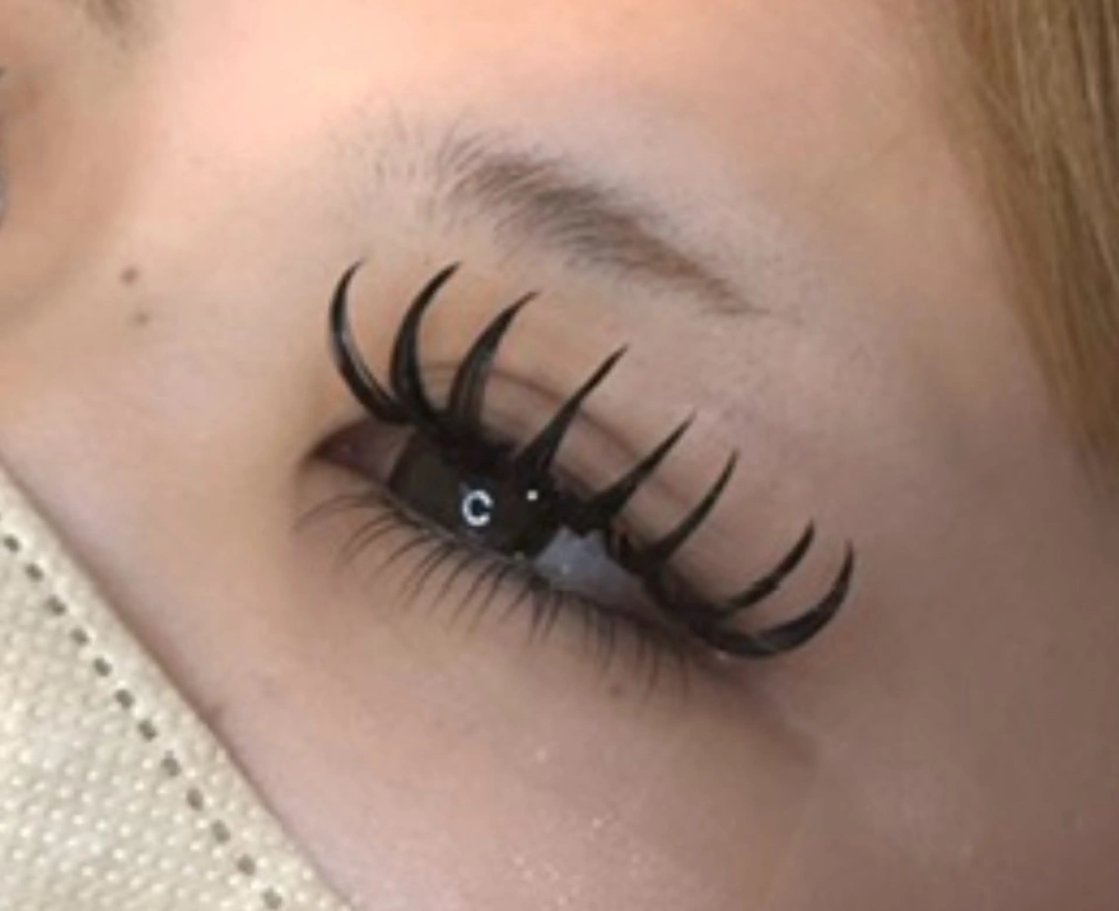 マツエク・マツパ ワンホンマツエク シェアサロン ルレイル心斎橋店所属・シェアサロンルレイル 朱羅のマツエク・マツパデザイン