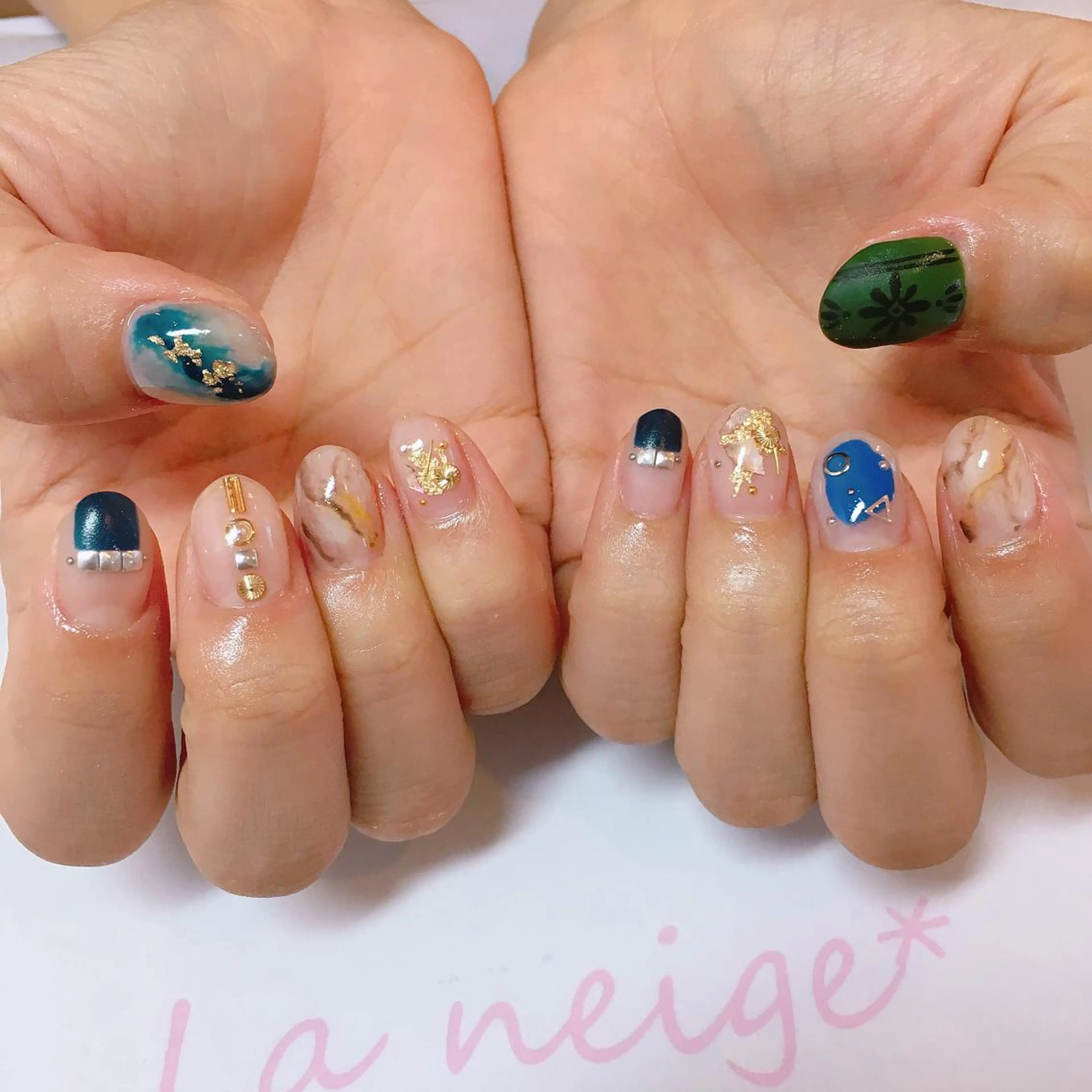 ネイル La neige* yuki 🥯🍑のネイルデザイン