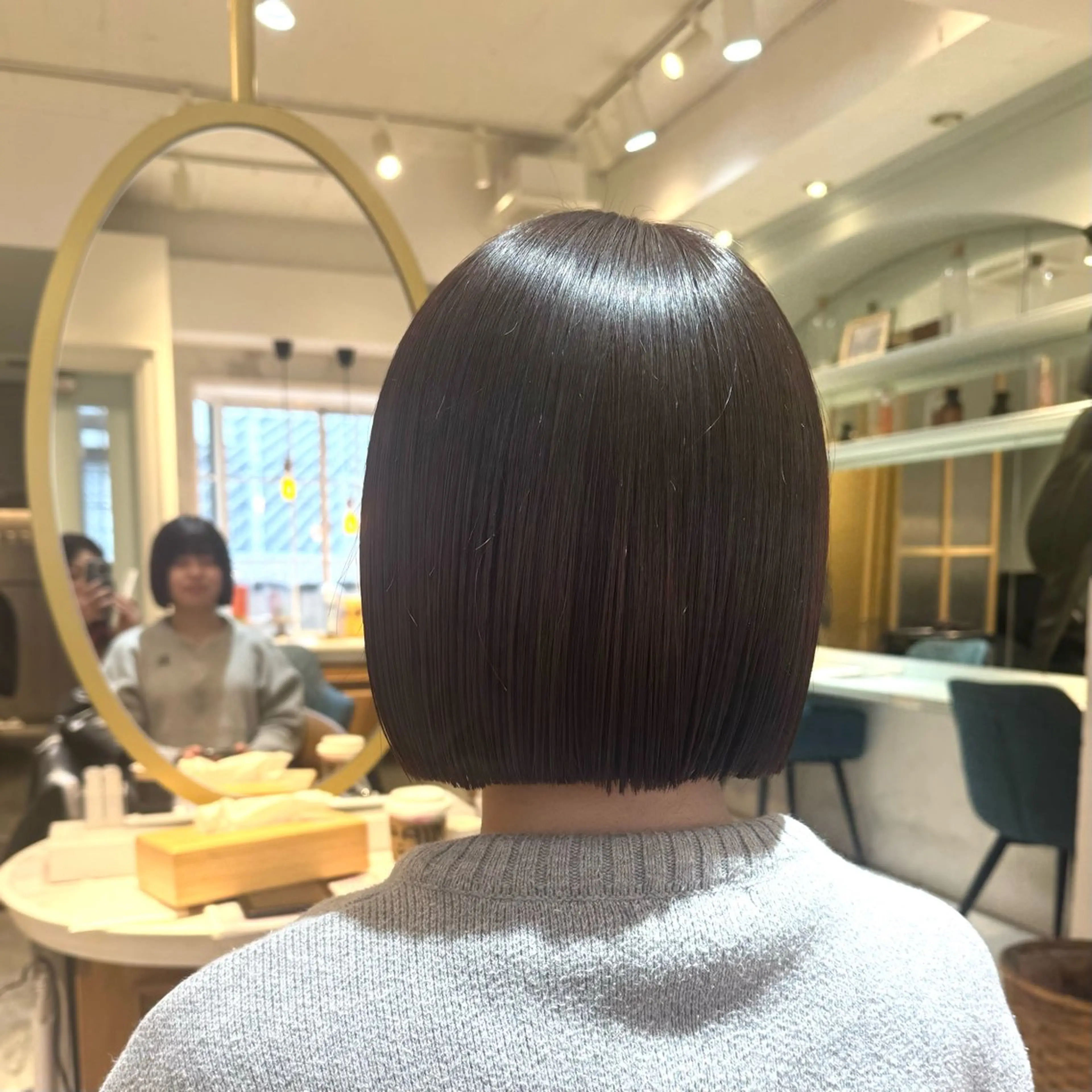 ミディアム ボブレイヤー ボブ 韓国風ヘア レイヤーカット 縮毛矯正 カット ヘアカラー トリートメント ヘアセット 髪質改善/ボブ /韓国/erikoのヘアスタイル