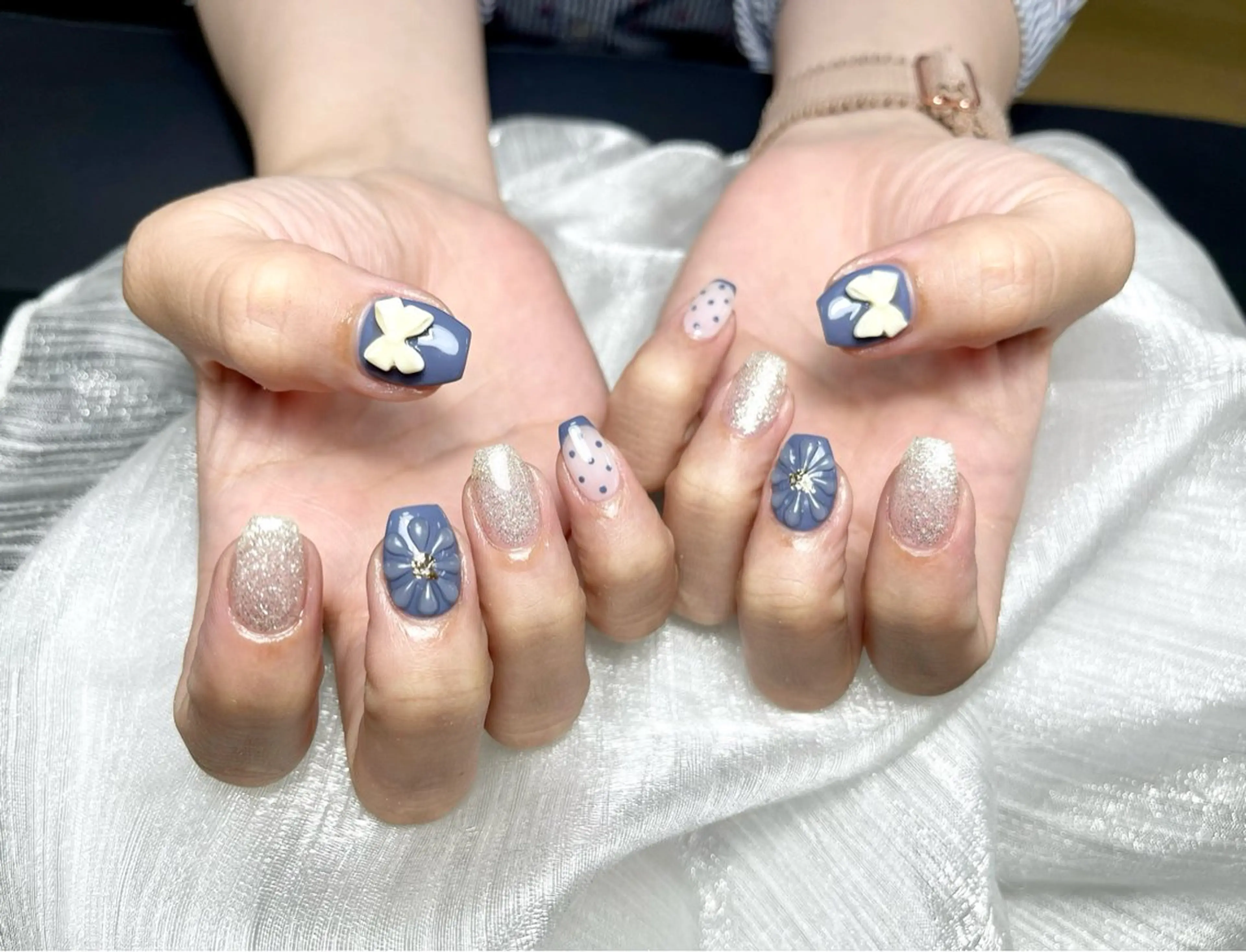 ネイル ラメ(グリッター) ワンカラーネイル ハンドネイル ハンドケア ⭐️Dreamy Nail⭐️のネイルデザイン