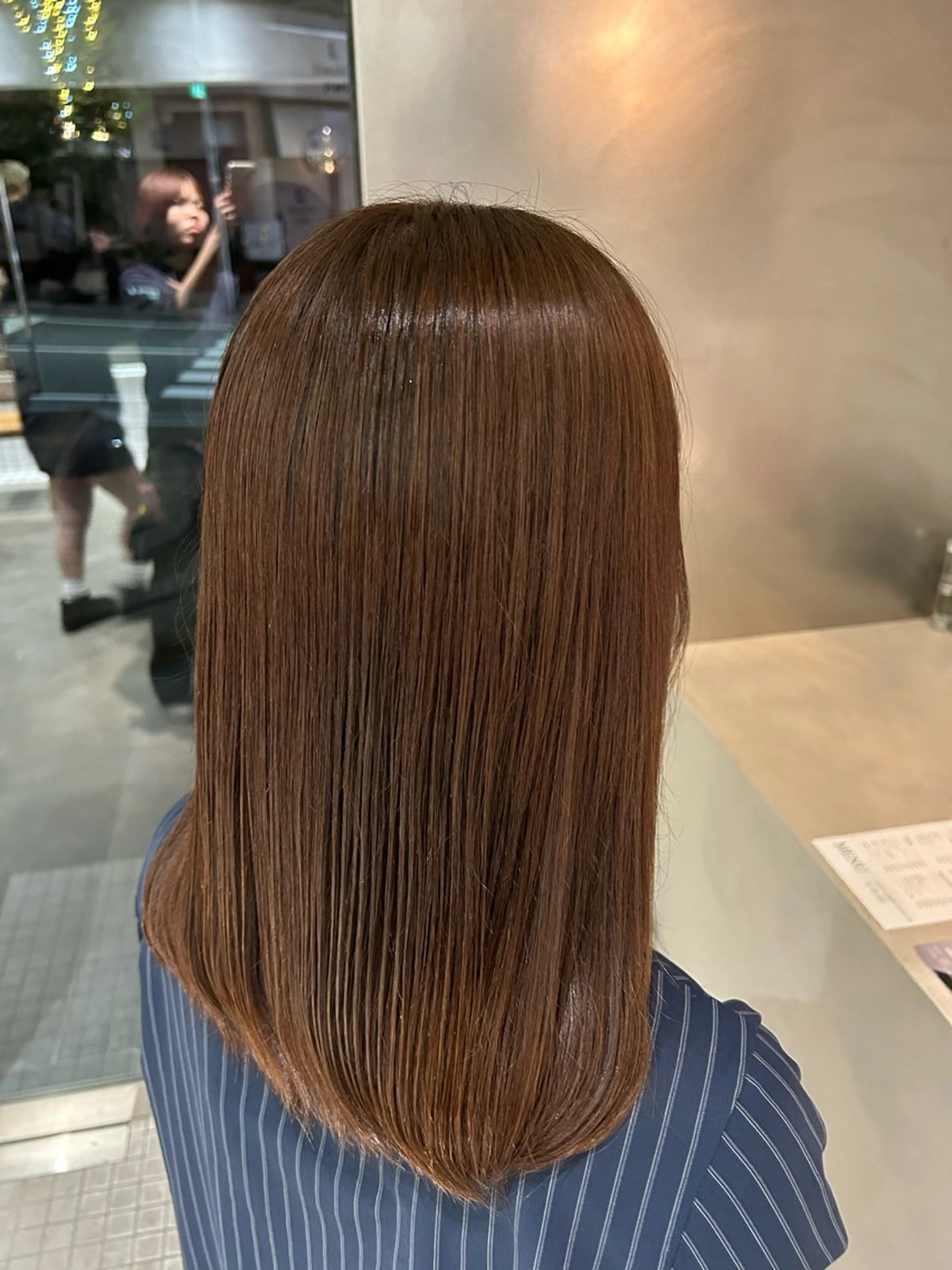 ミディアム カラー 馬場 菜乃夏のヘアスタイル