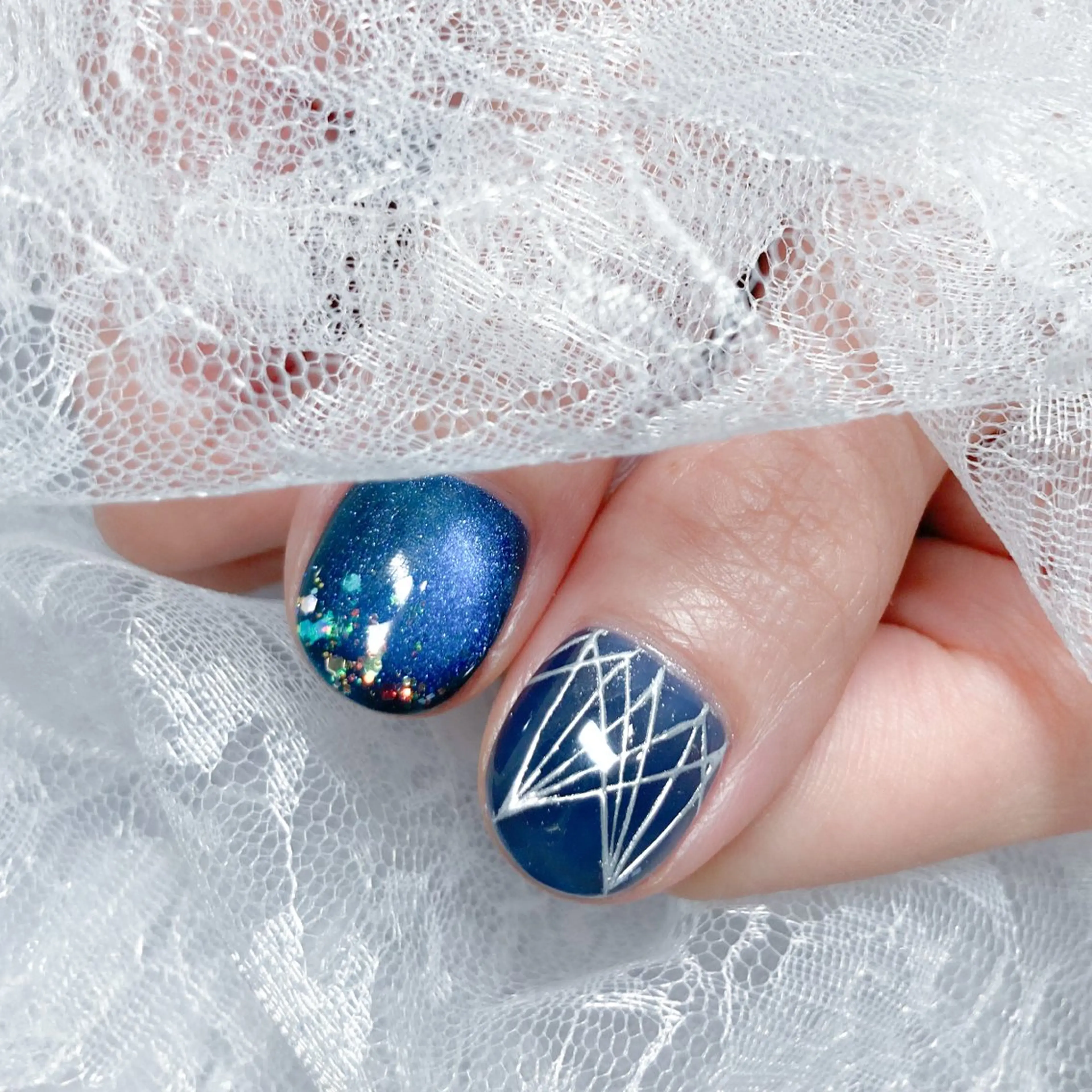 ネイル キラキラネイル ラメ(グリッター) マグネットネイル マグネットワンカラー ワンカラーネイル ハンドネイル Terrace＋所属・Terrace＋ Nailのネイルデザイン