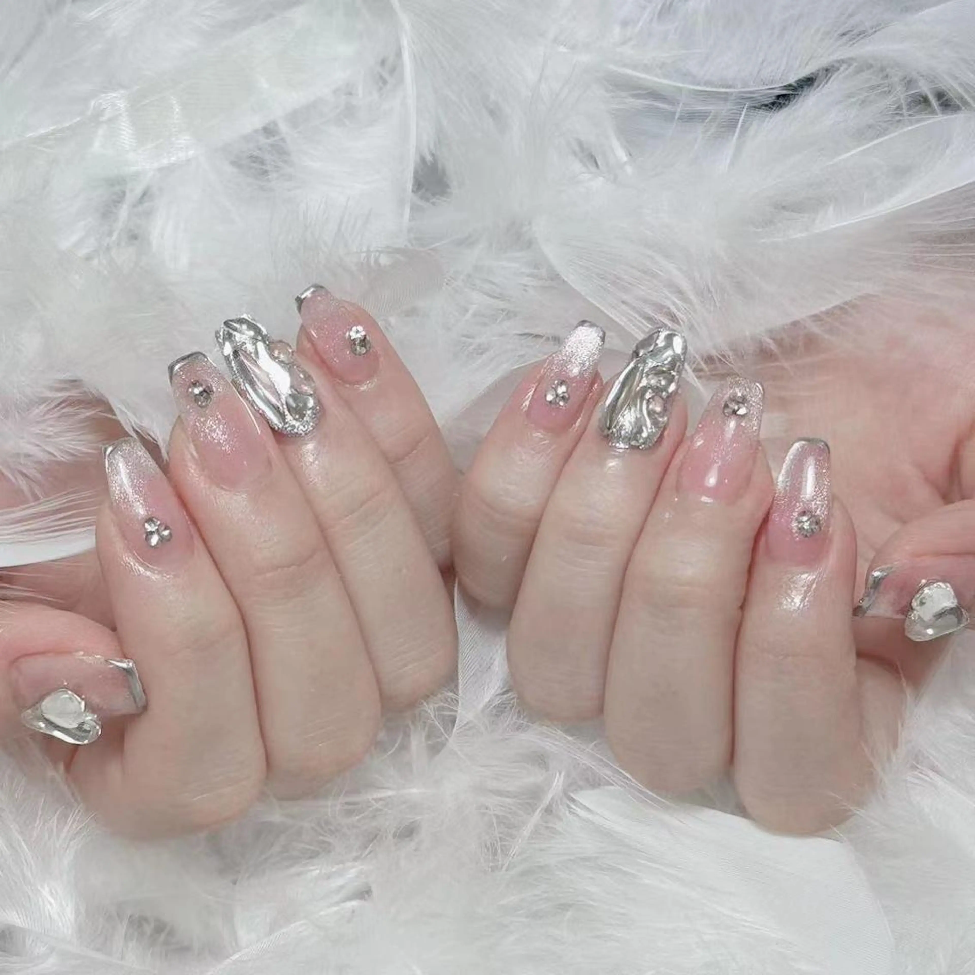 ネイル アートネイル オーロラネイル ガーリー キラキラネイル 韓国ネイル Diamond NAIL✨のネイルデザイン