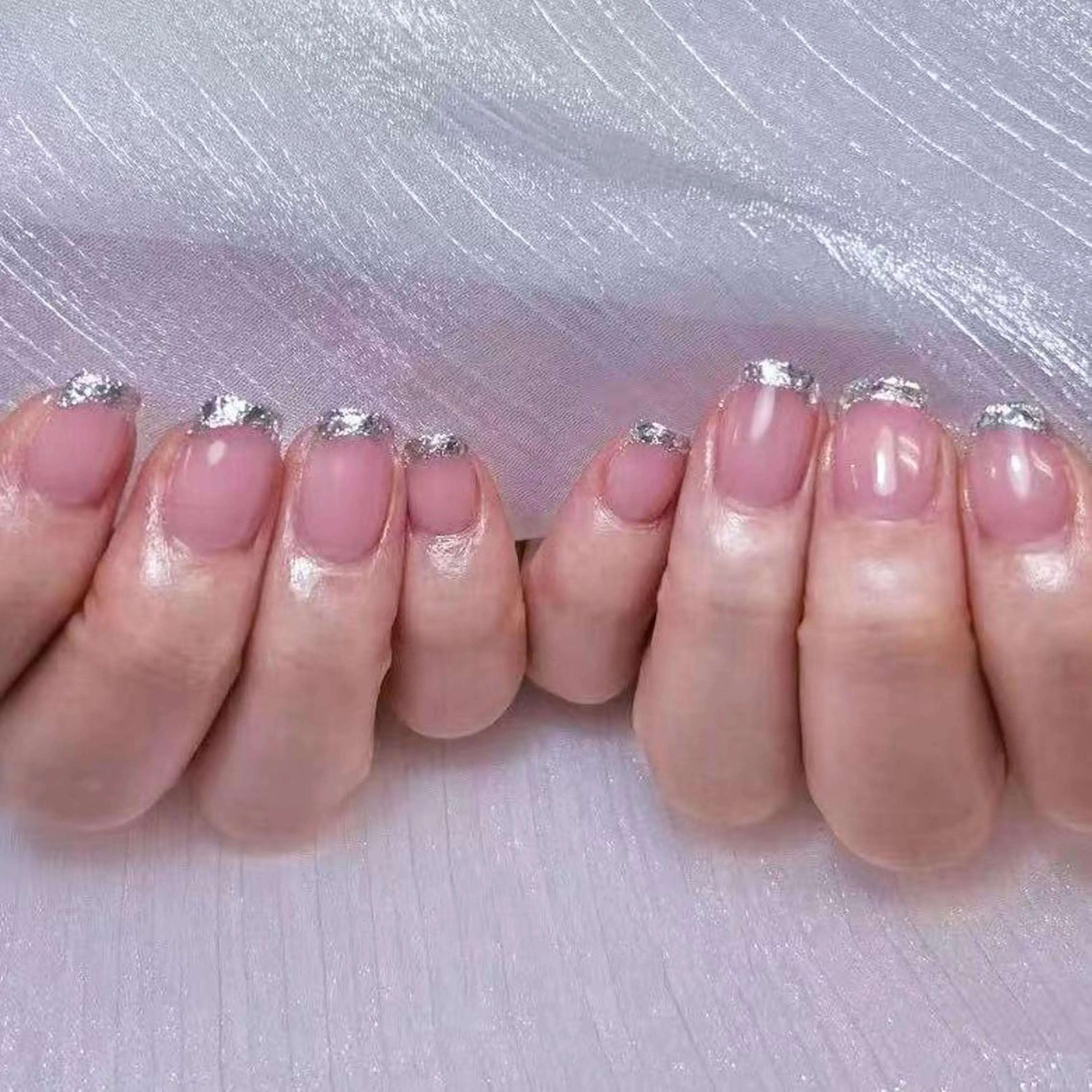 ネイル アートネイル オーロラネイル ガーリー キラキラネイル マグネットネイル ハンドネイル YOYO 💅のネイルデザイン