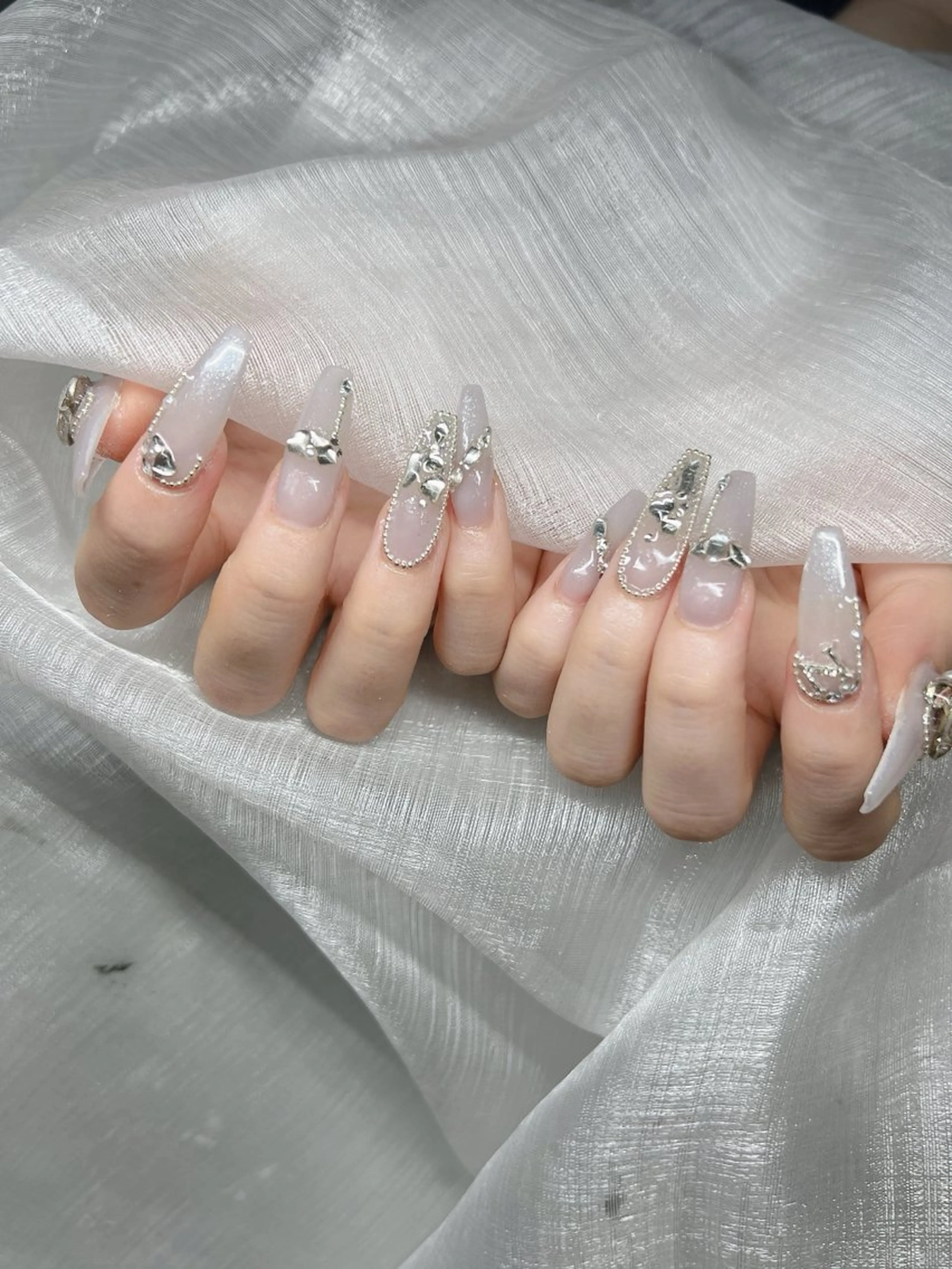 ネイル ハンドネイル Lee Nailsのネイルデザイン