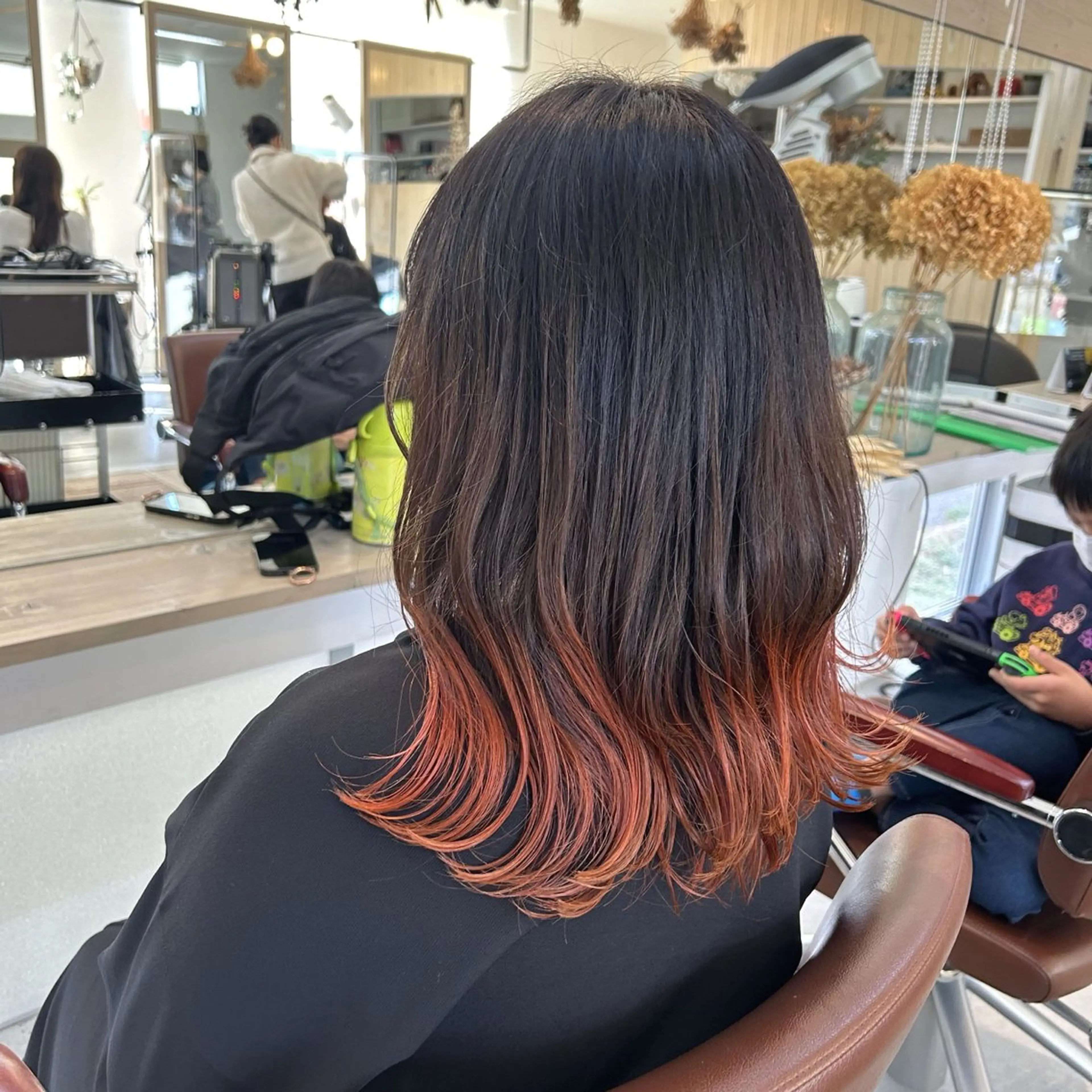 ミディアム カット ヘアカラー kachina所属・綿貫 美雪のヘアスタイル