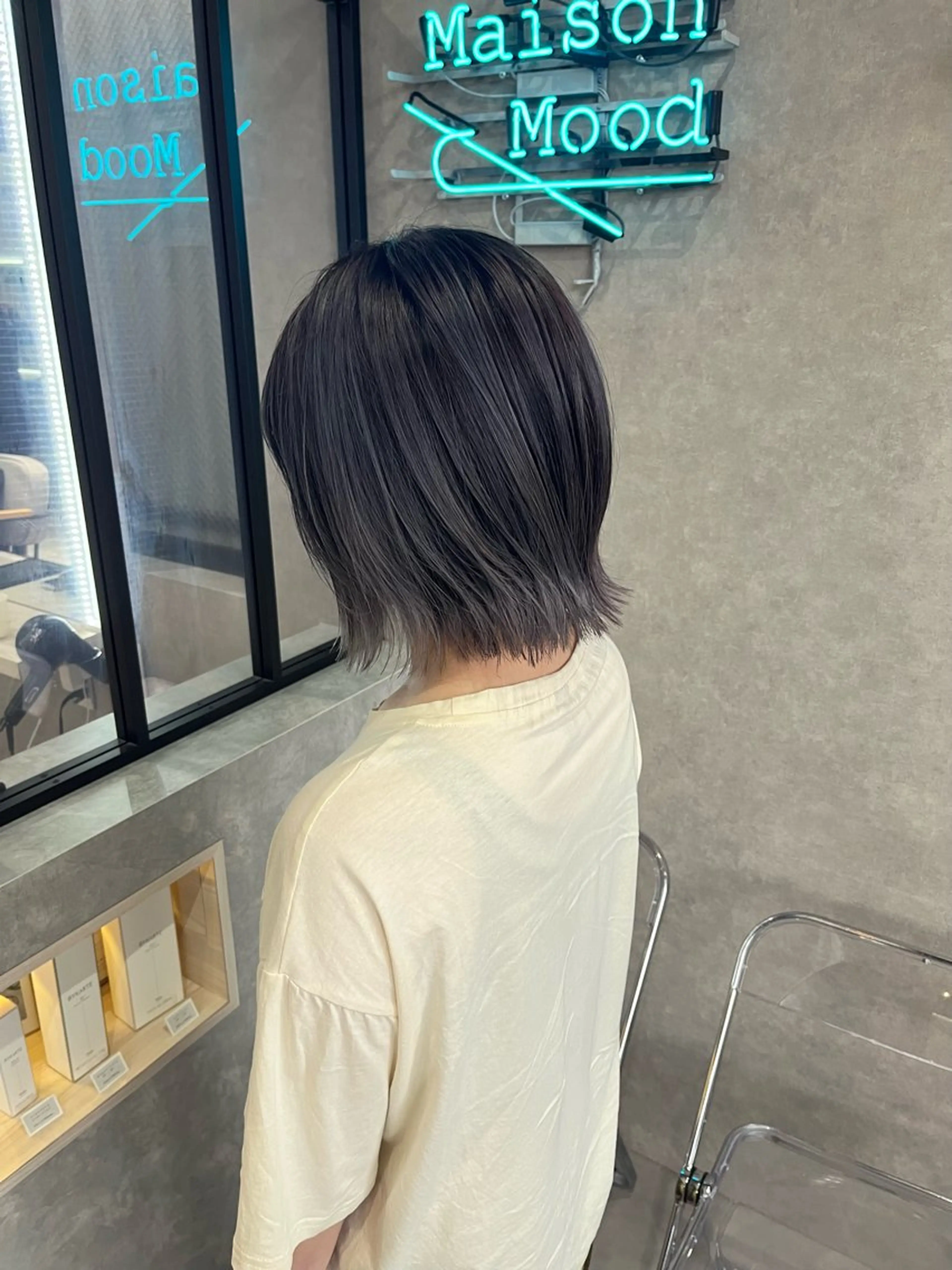 ミディアム カラー アッシュ バレイヤージュ ブリーチ ブルーカラー デザインカラー 長谷川 湧のヘアスタイル