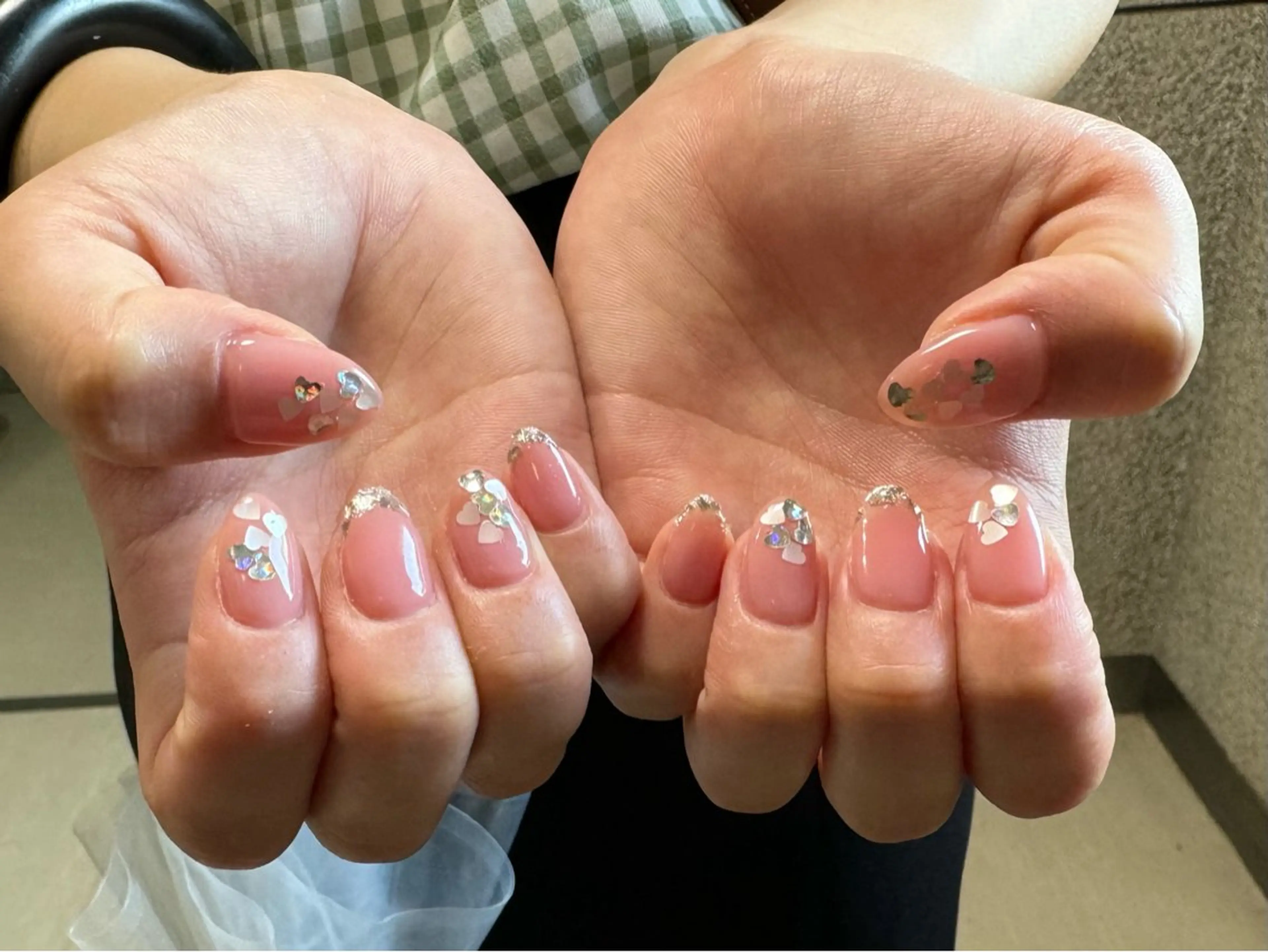 ネイル フレンチネイル ジェルネイル ガラスフレンチ ハート パラジェル monica KARENのネイルデザイン