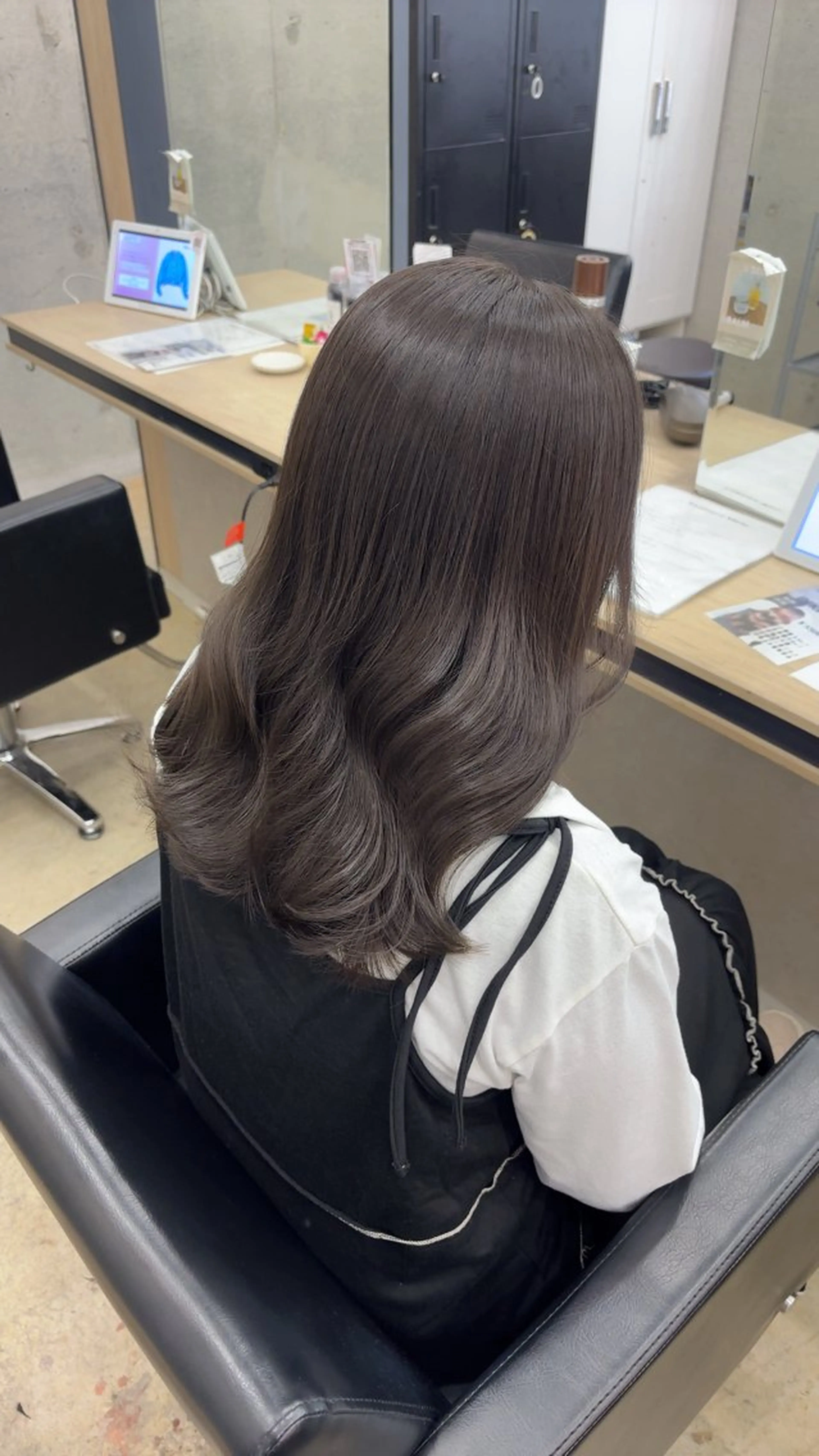 セミロング カラー カット ヘアカラー トリートメント 🪽髪質改善ストレー ト🤍美羽🤍のヘアスタイル