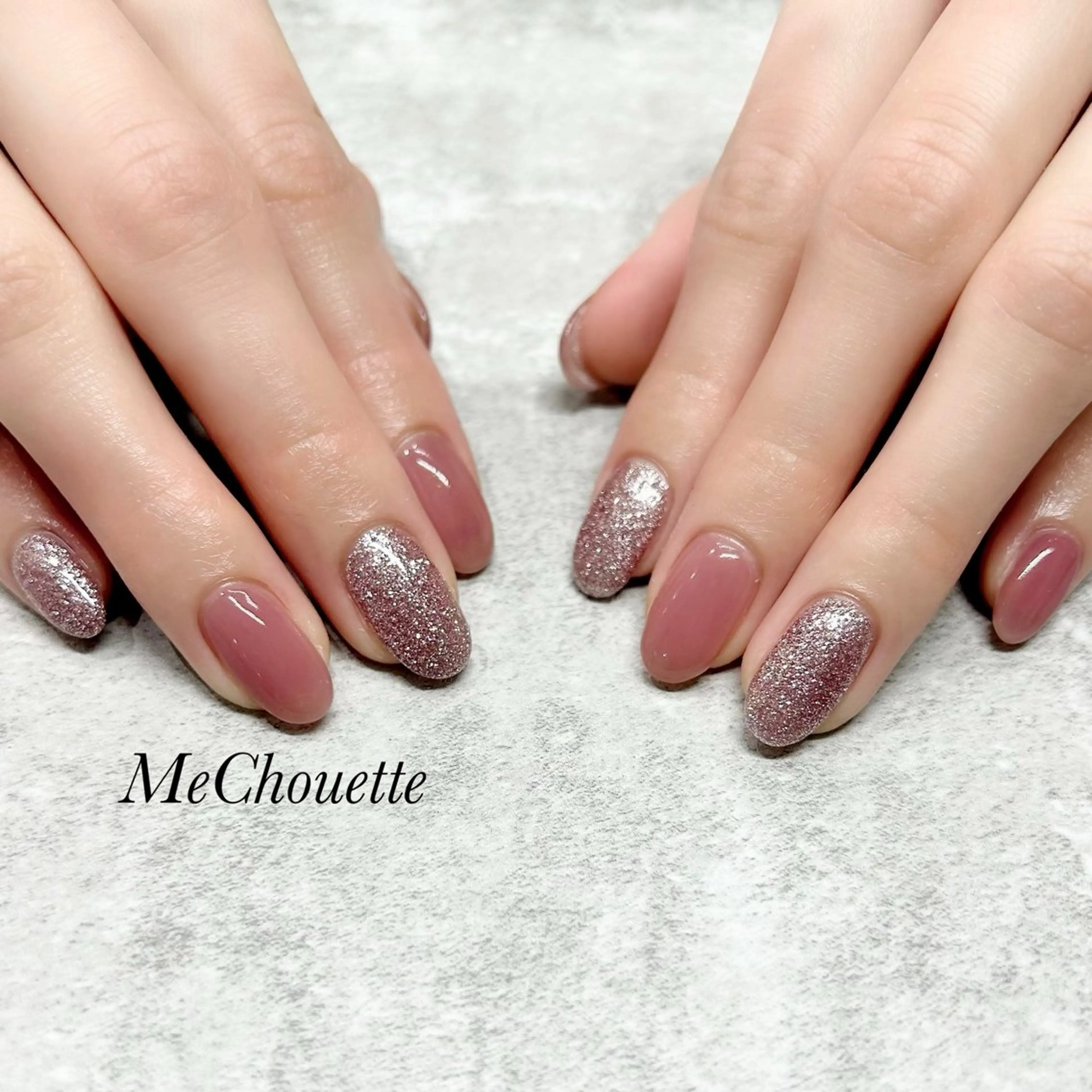 ネイル ラメ(グリッター) ラメグラデーション ワンカラーネイル Me   Chouette所属・MeChouette ネイルのネイルデザイン