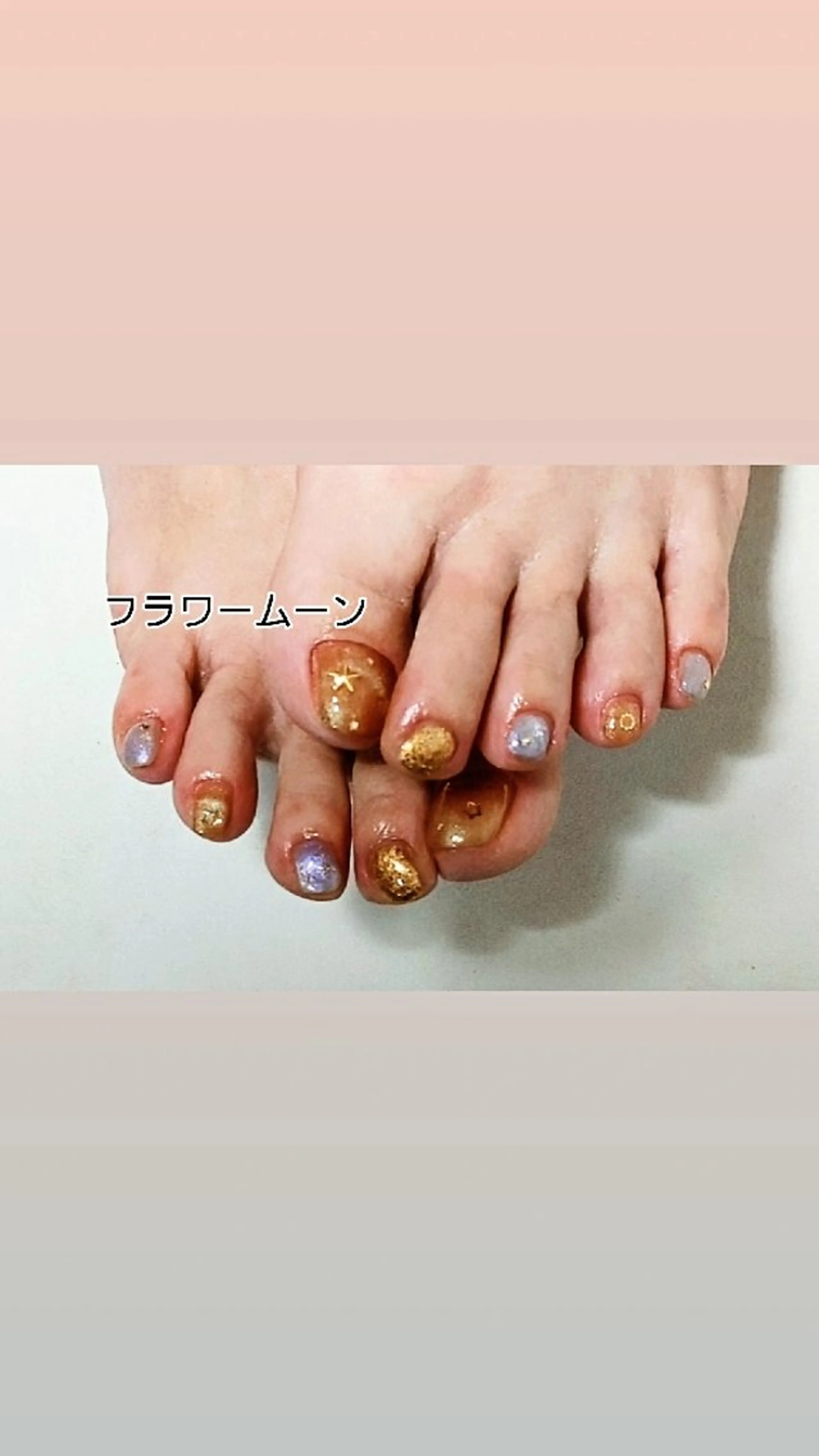 ネイル マグネットネイル フットネイル フラワー ムーンのネイルデザイン