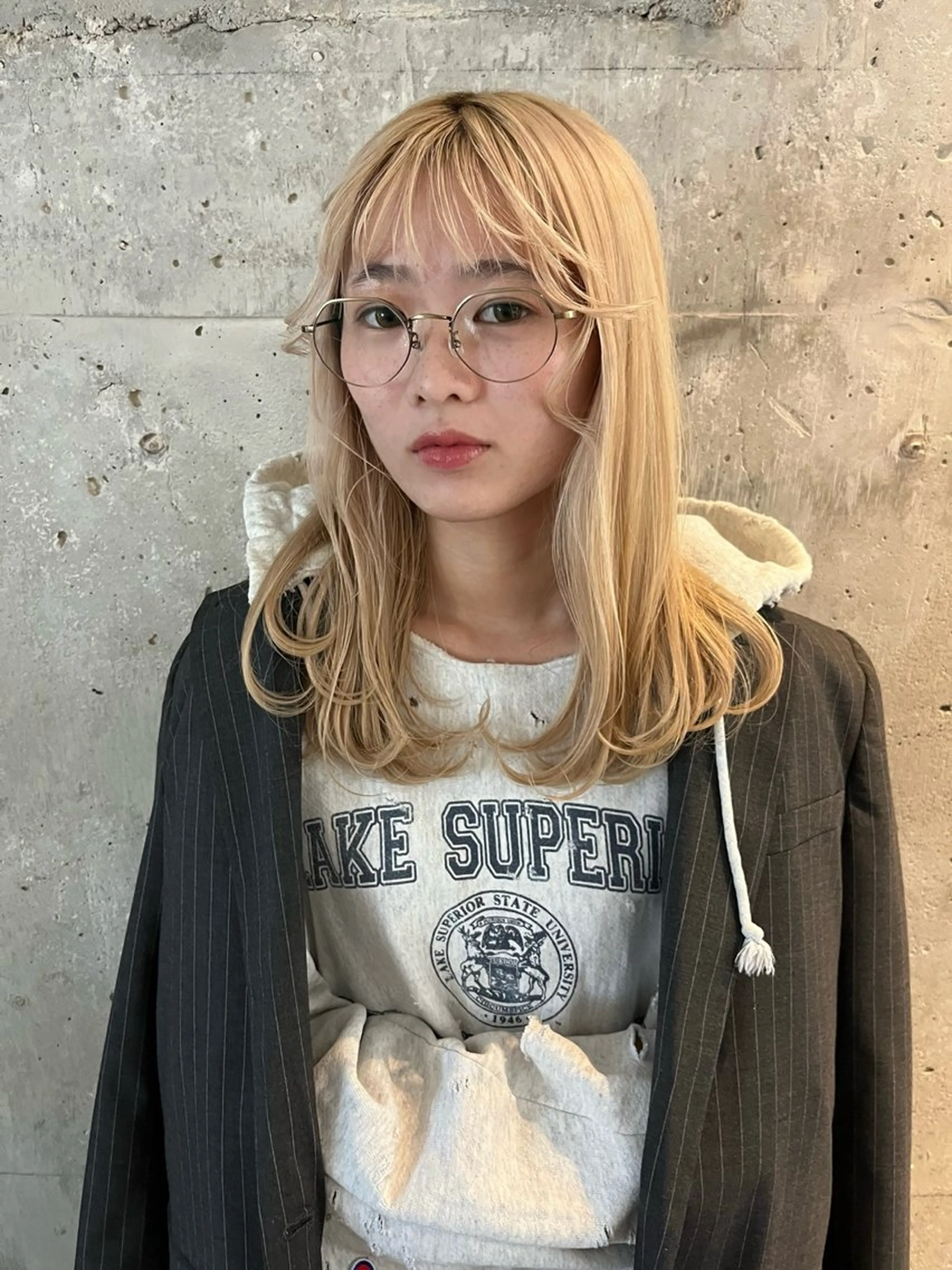 🎀人気No.1🎀〈 カット+ケアブリーチ+トリートメント〉の写真