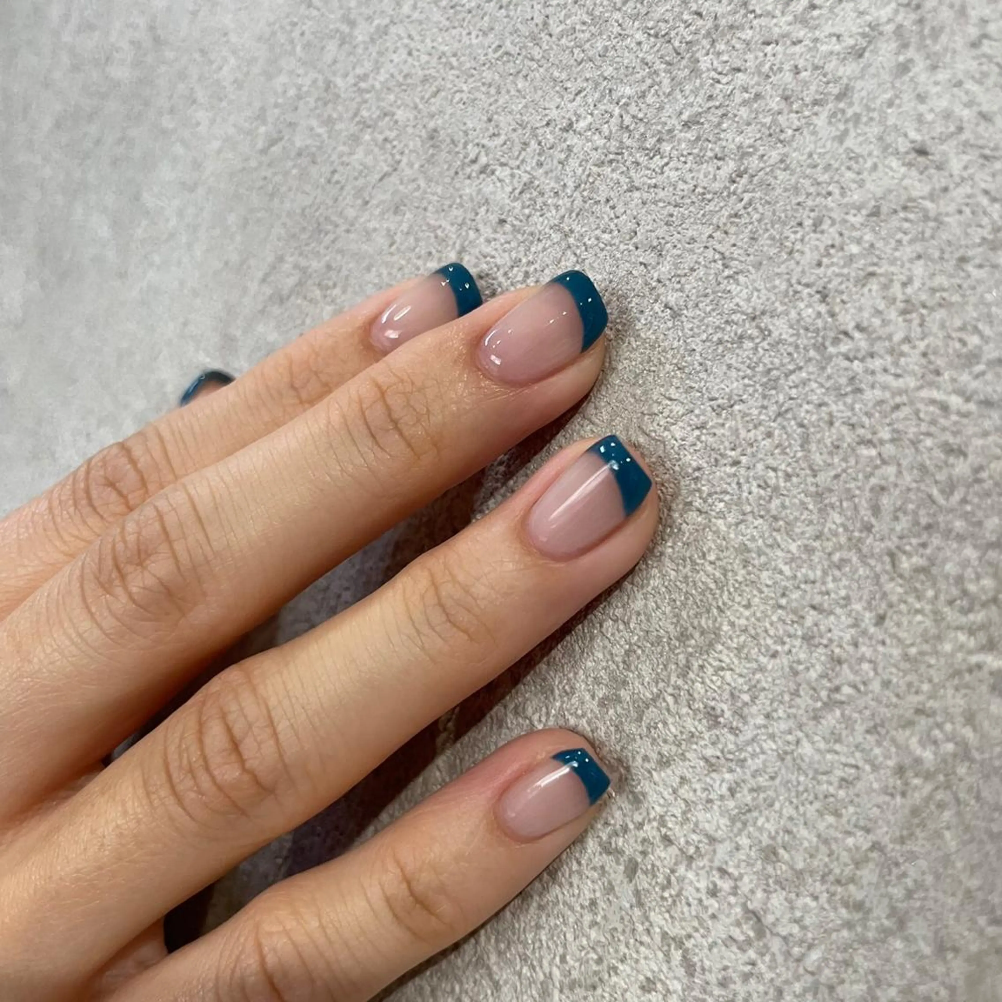 ネイル フレンチネイル colorer suuuのネイルデザイン