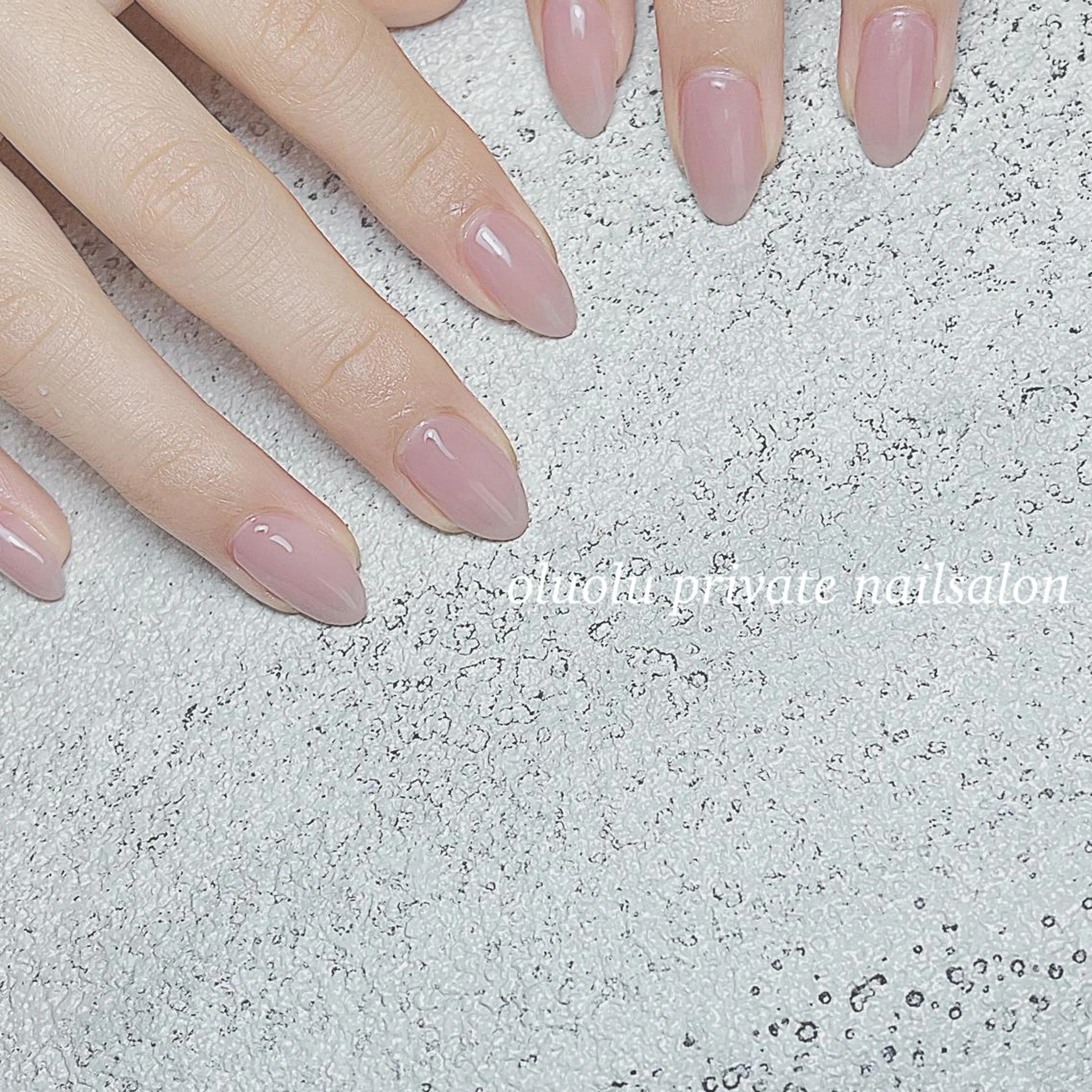 ネイル アートネイル フットネイル ニュアンスネイル オフィスネイル ワンカラーネイル ハンドネイル 大村 紬華のネイルデザイン