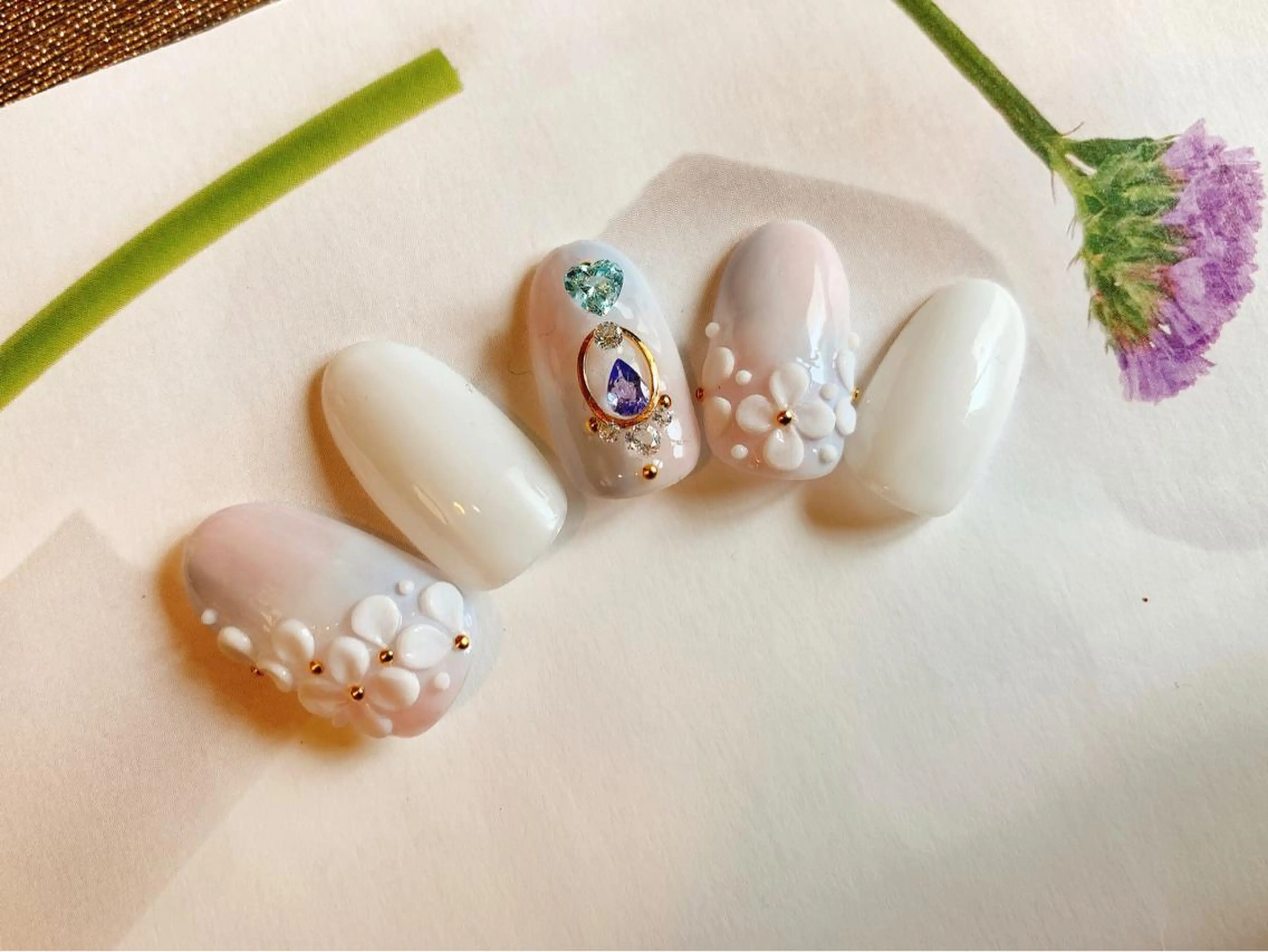 ネイル f'bloom  L’ecrinのネイルデザイン