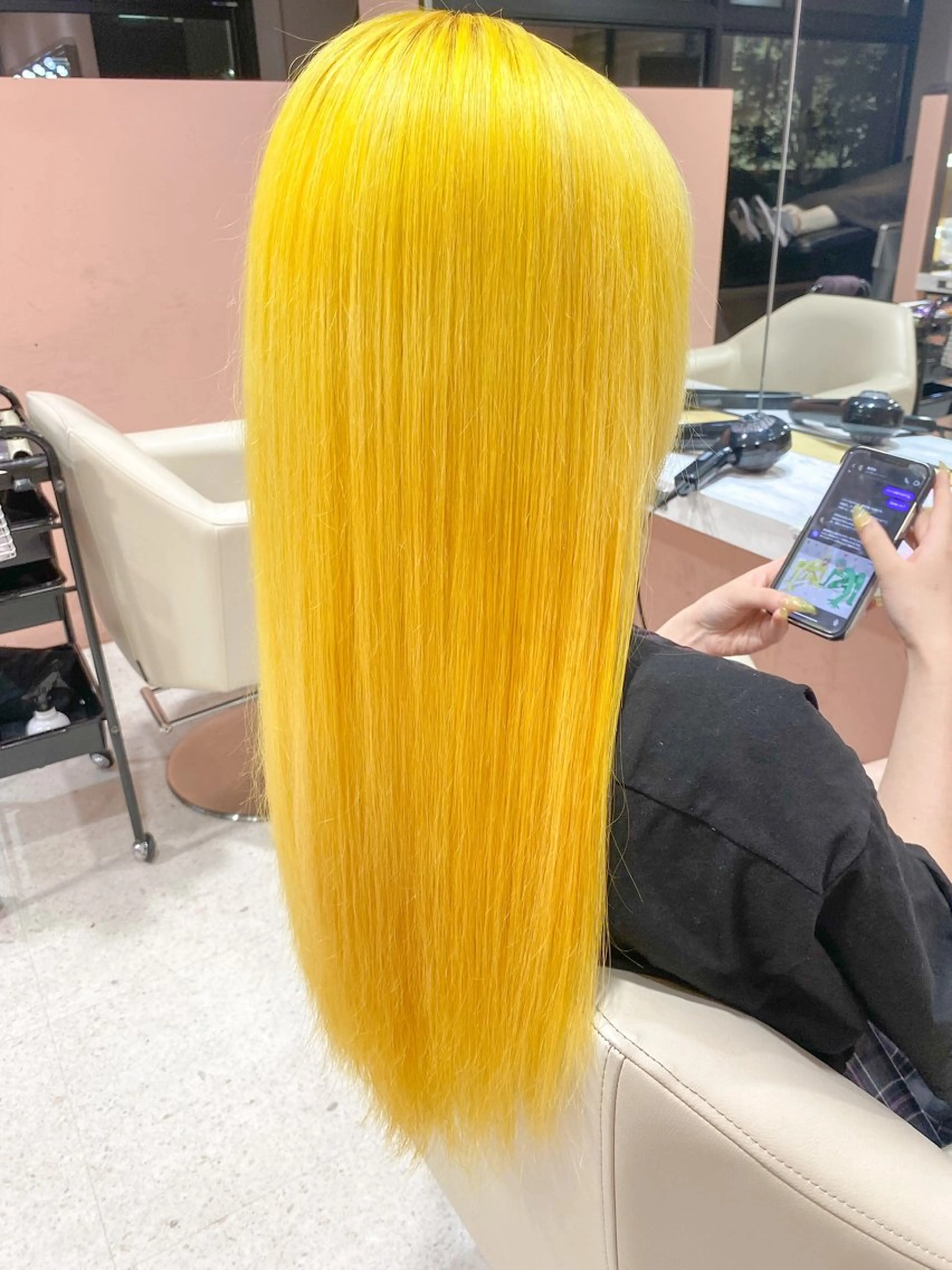 ロング カラー ベージュカラー ハイトーンカラー インナーカラー 韓国風カラー ミルクティーベージュ ヘアカラー Chérie所属・Chérie 渋谷/カラーサロンのヘアスタイル