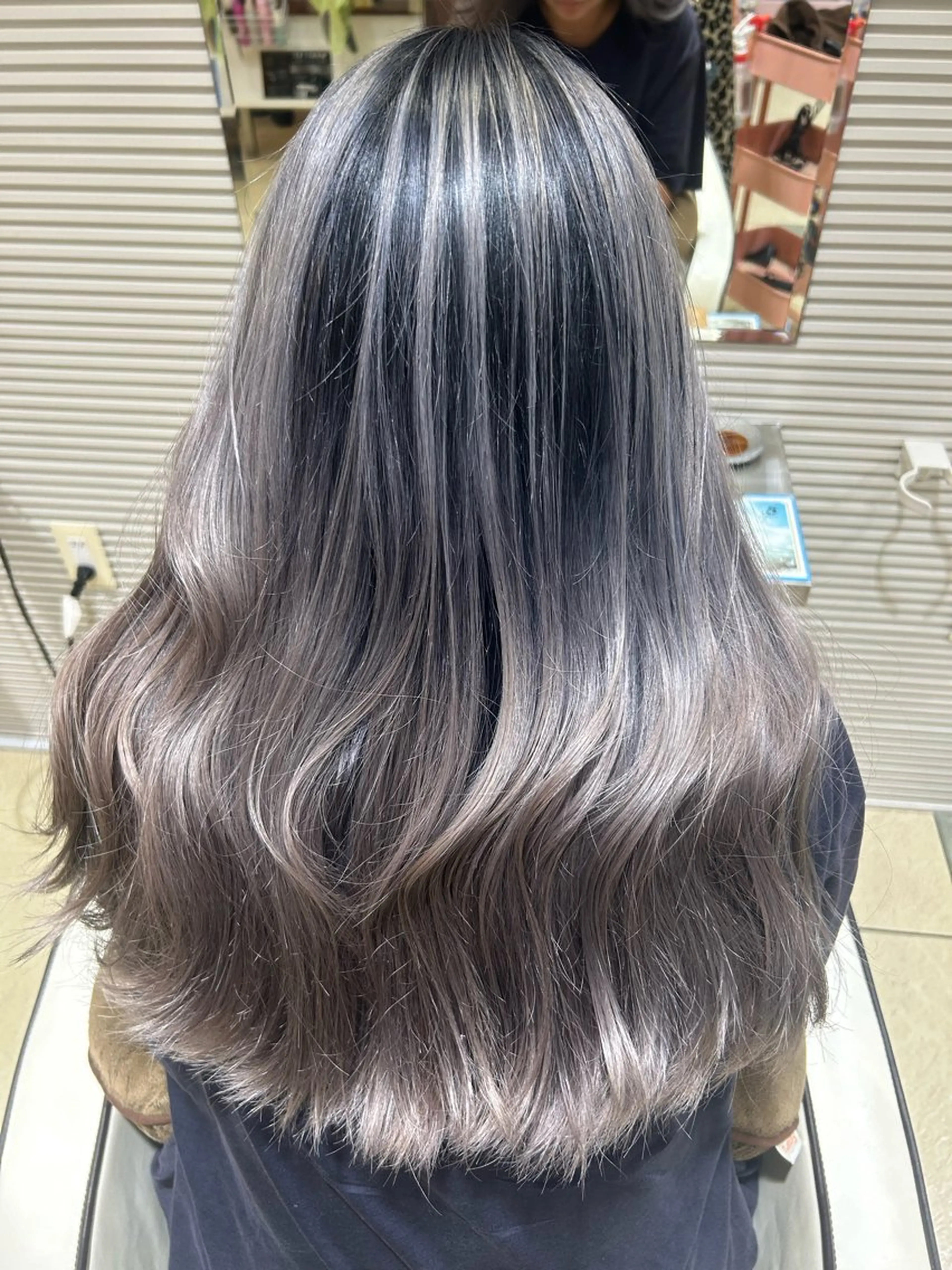【ケアカラー】+【ブリーチハイライト】+【保護TR】の写真