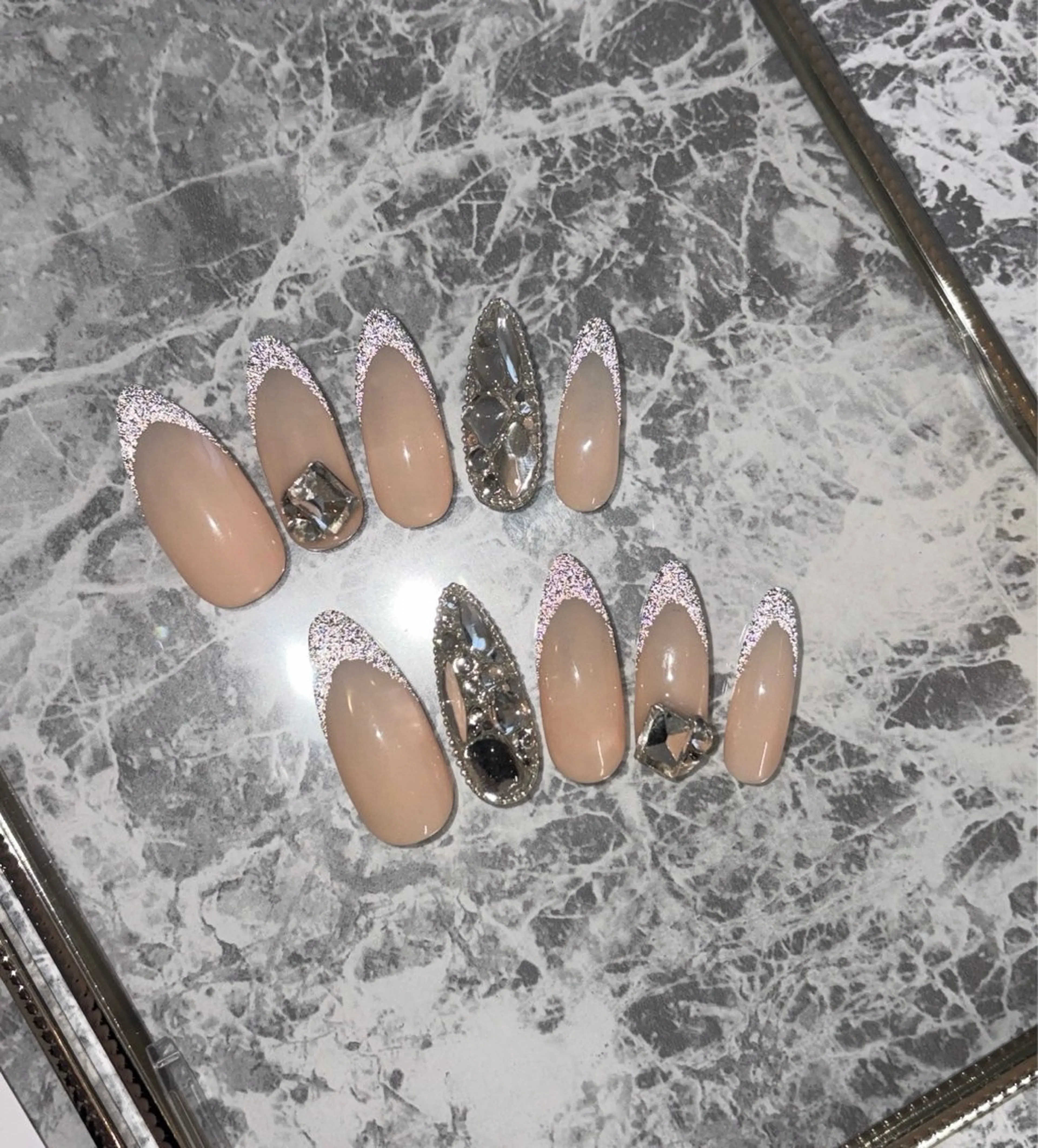 ใใฉใใทใฅใใคใซใฎๅ็